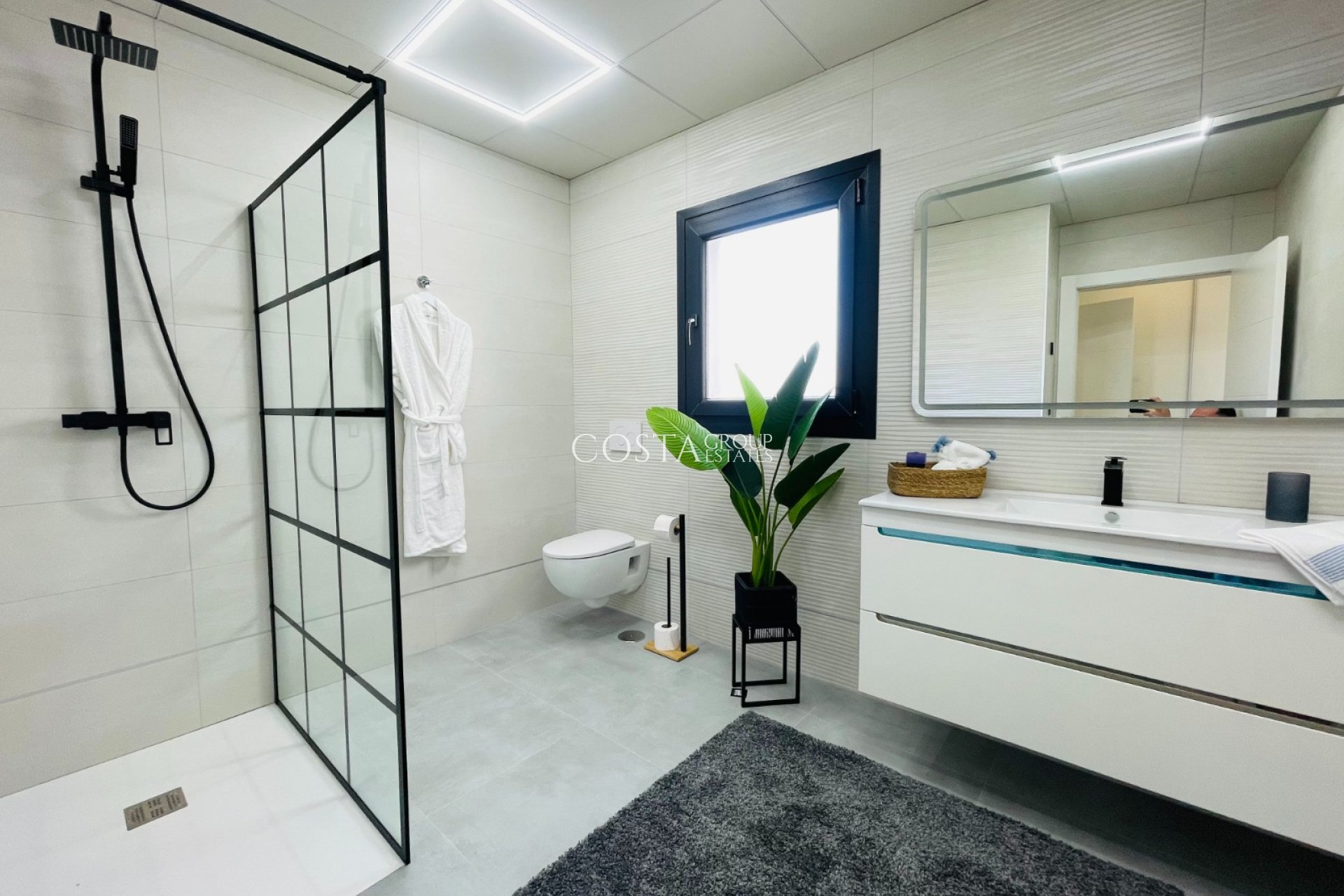 Nouvelle construction - Villa -
Torrevieja