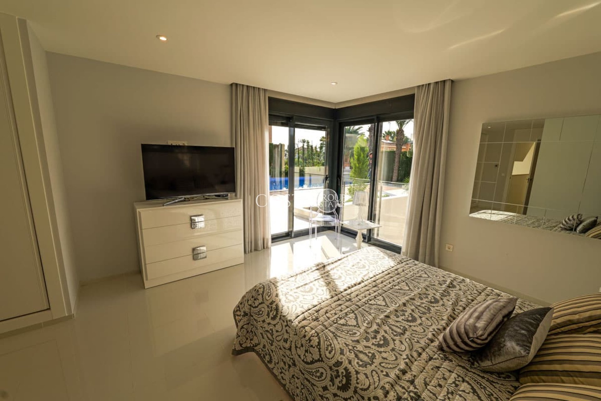Nouvelle construction - Villa -
Torrevieja