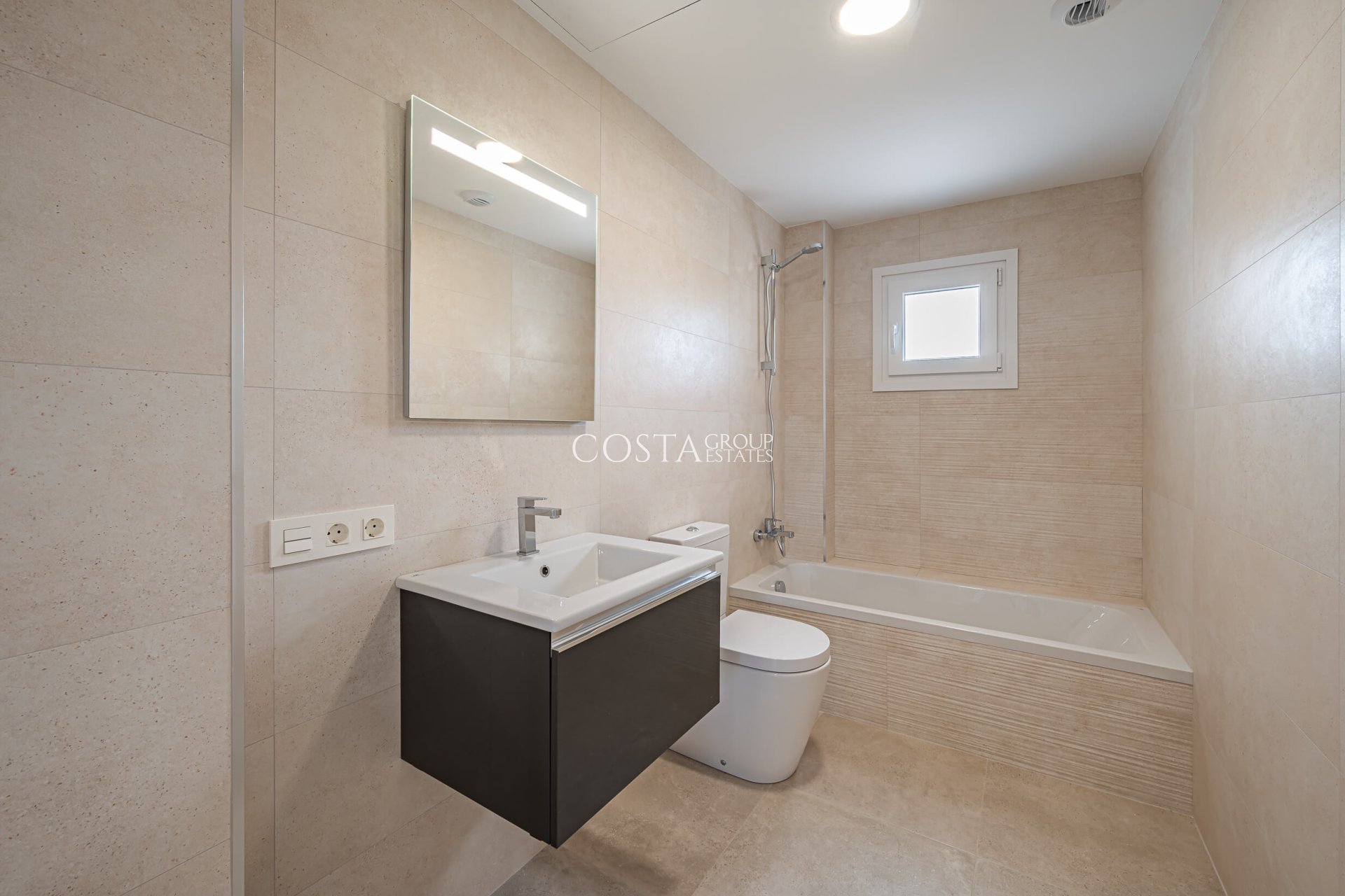 Nouvelle construction - Villa -
Viñuela