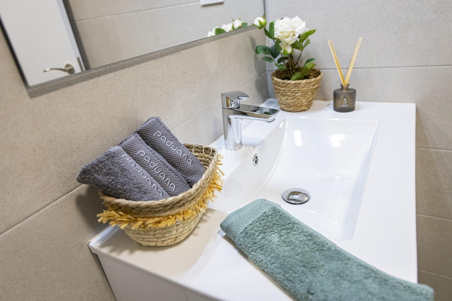 Nowy budynek - Apartament -
La Manga del Mar Menor - La Manga