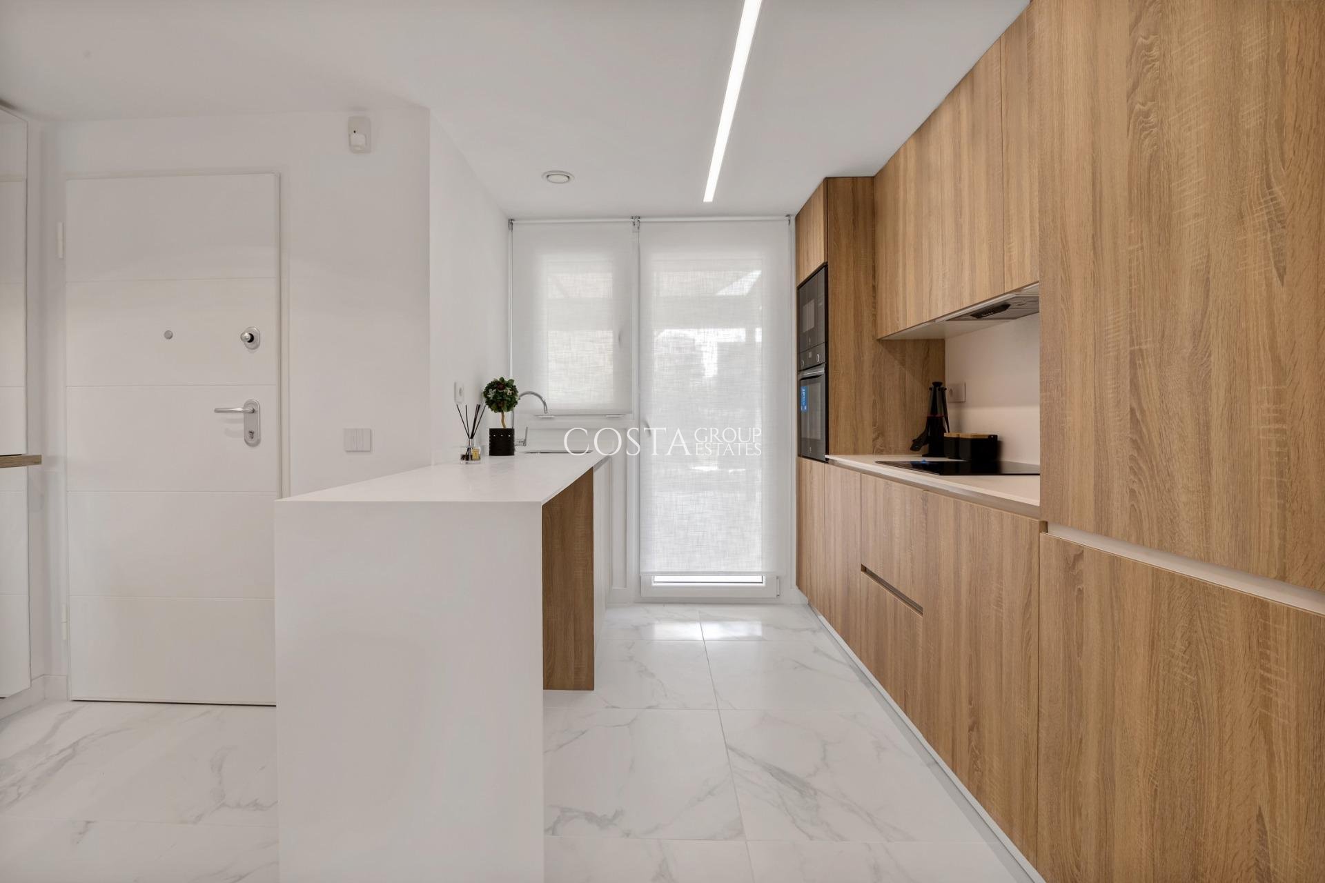 Nowy budynek - Apartament -
Torrevieja - Punta Prima