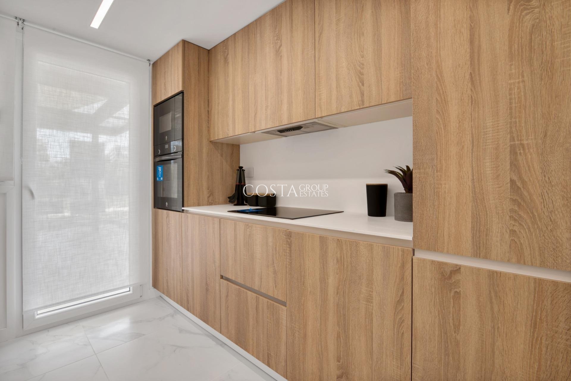 Nowy budynek - Apartament -
Torrevieja - Punta Prima