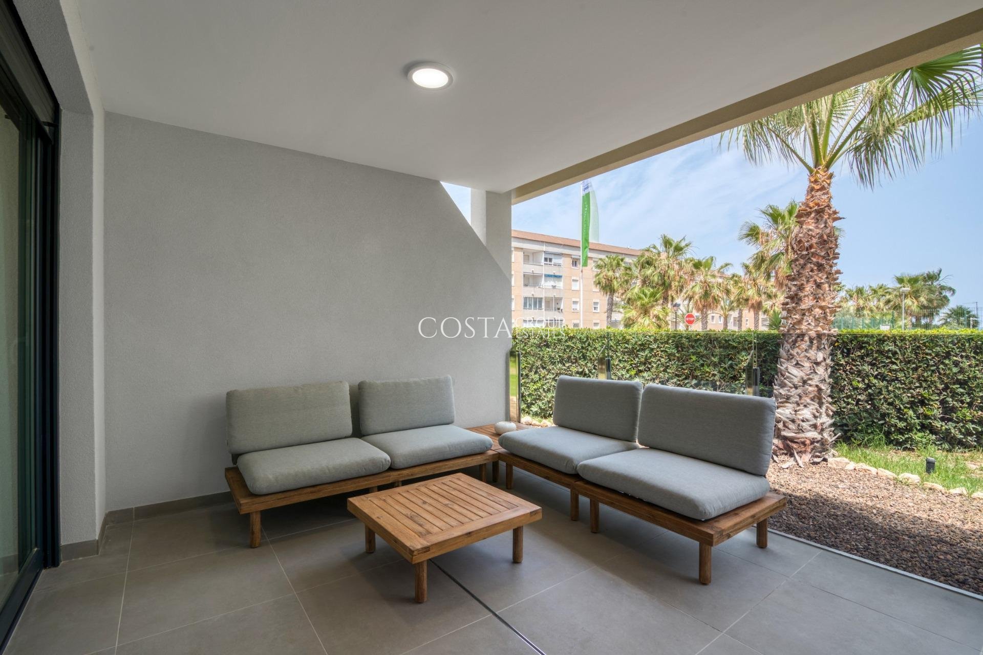 Nowy budynek - Apartament -
Torrevieja - Punta Prima