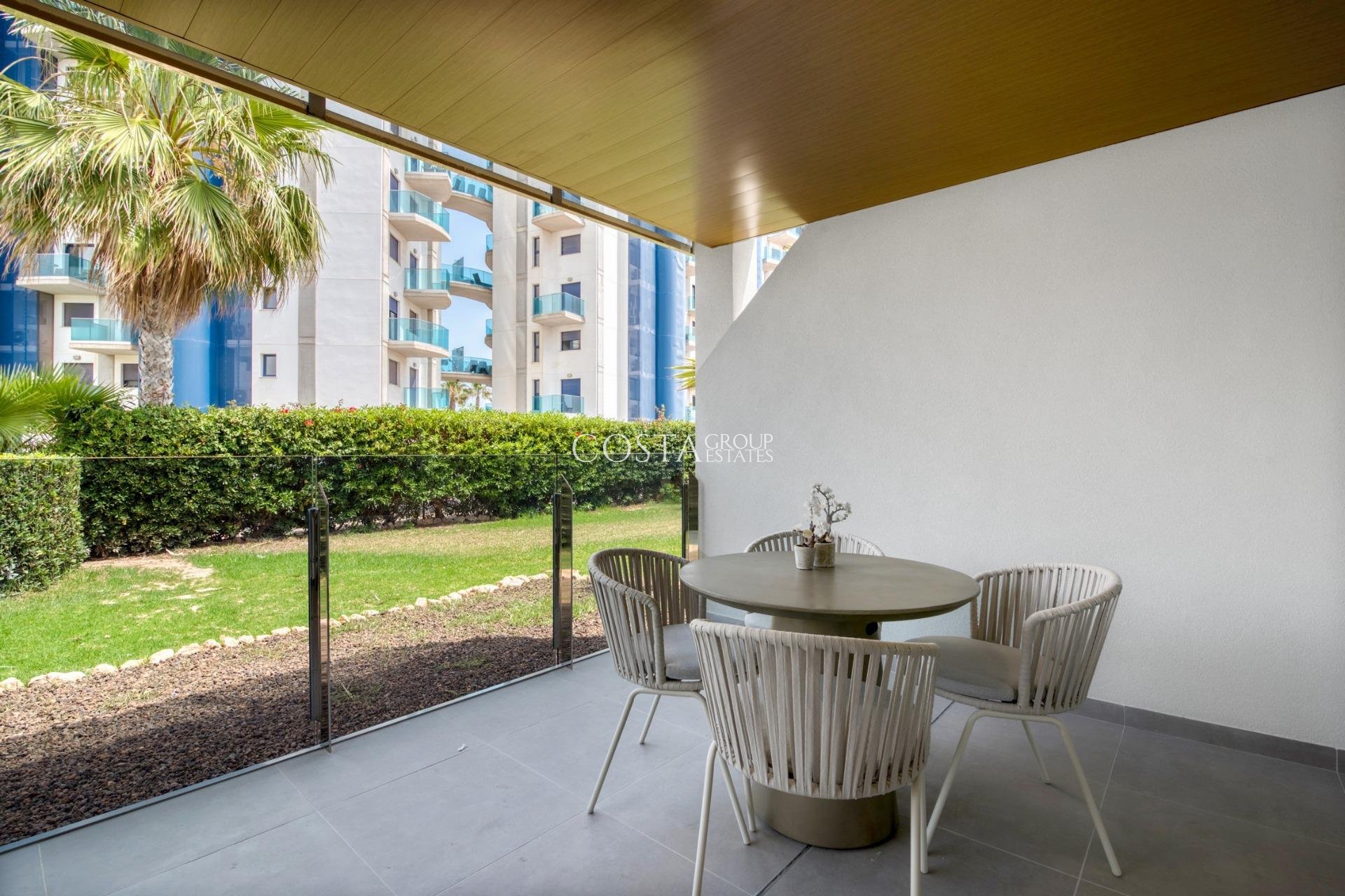 Nowy budynek - Apartament -
Torrevieja - Punta Prima