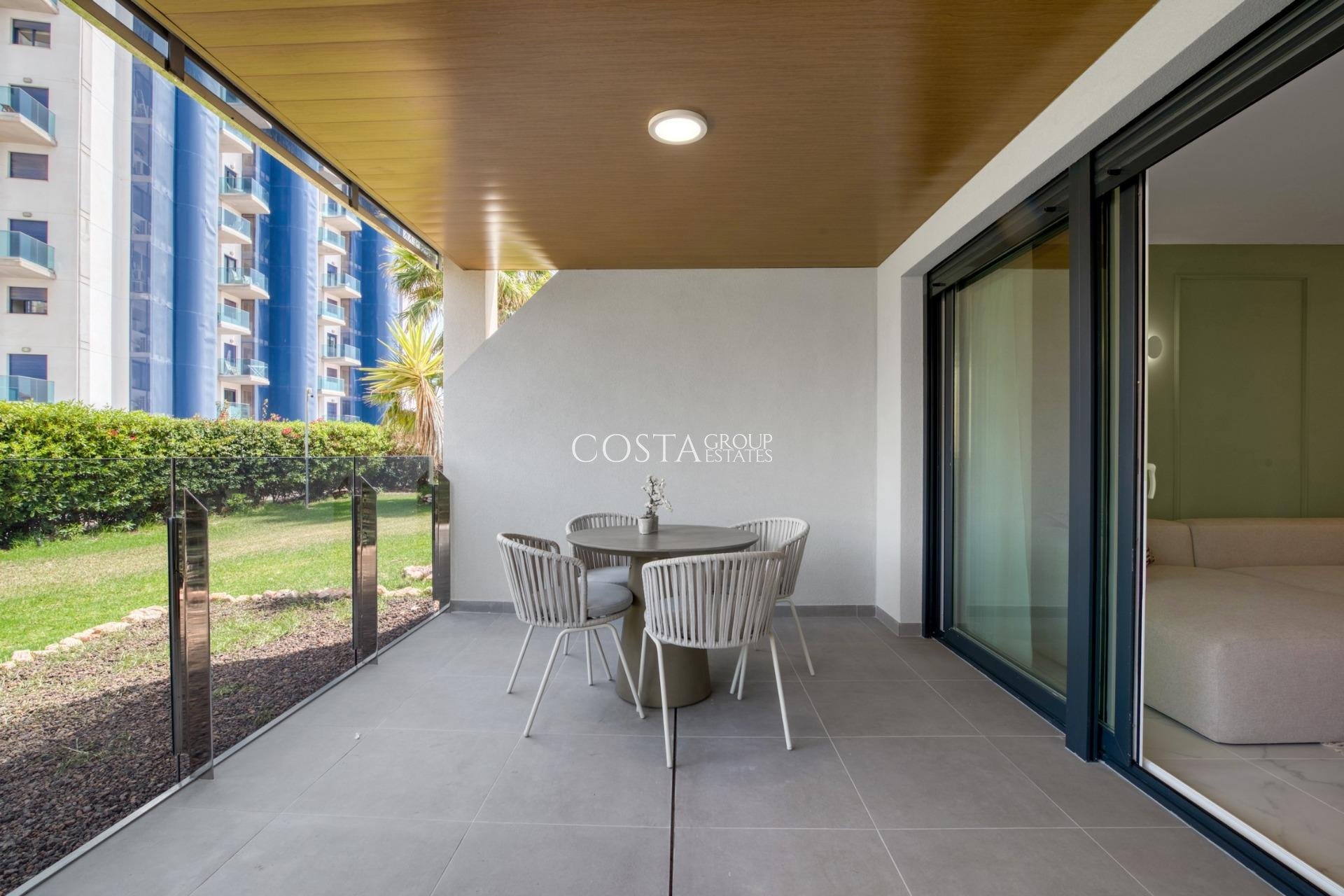 Nowy budynek - Apartament -
Torrevieja - Punta Prima