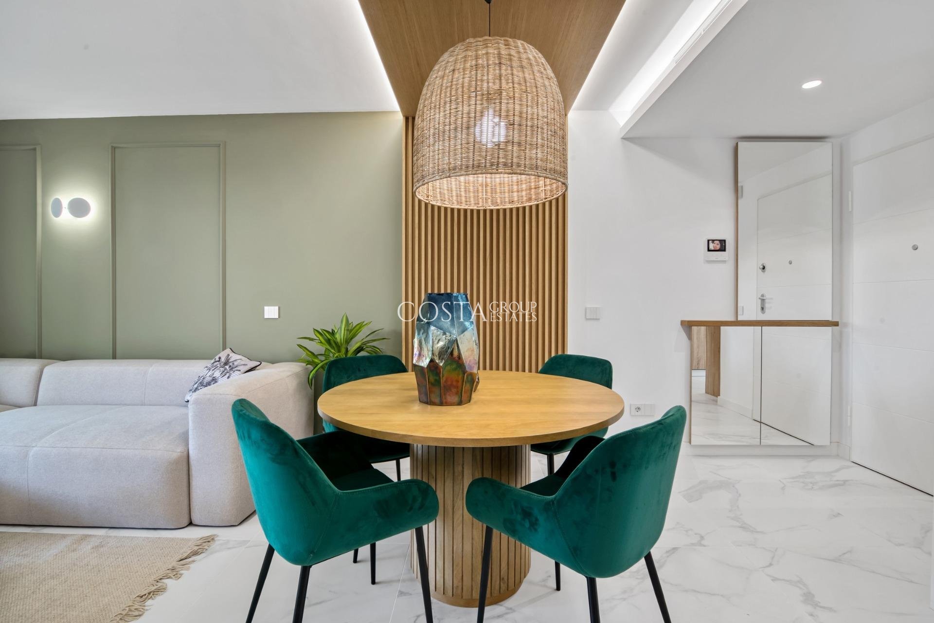 Nowy budynek - Apartament -
Torrevieja - Punta Prima