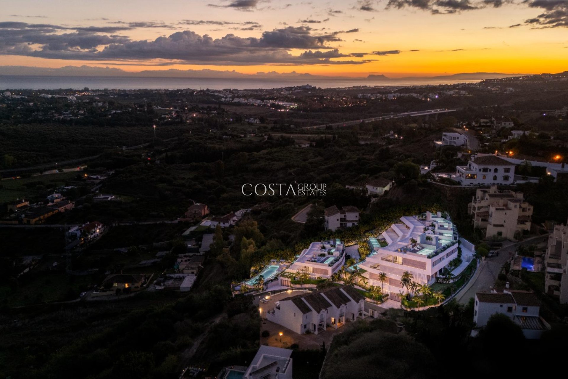 Nowy budynek - Apartments -
Benahavís - Urb. Puerto del Almendro