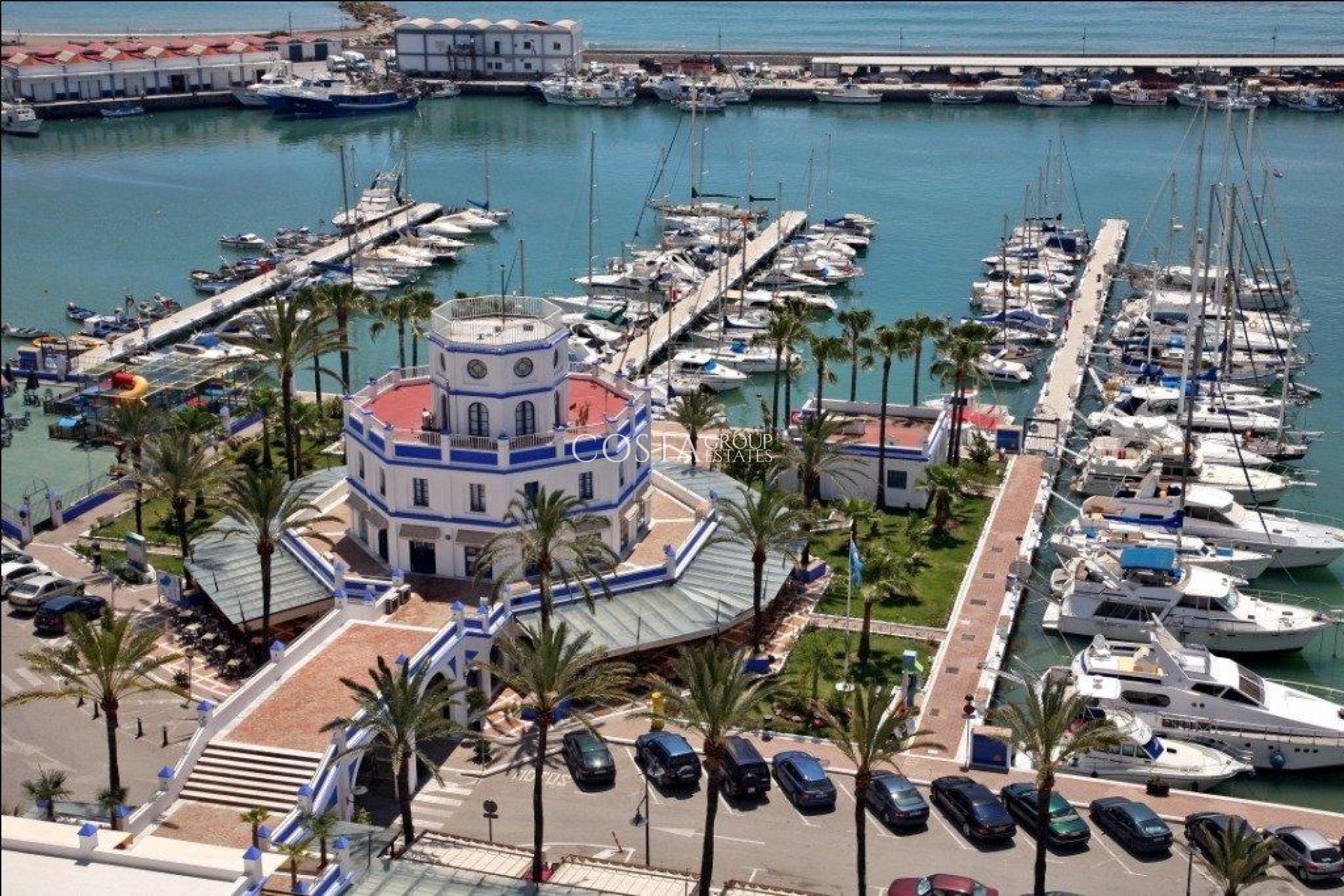 Nowy budynek - Apartments -
Estepona - Estepona Golf