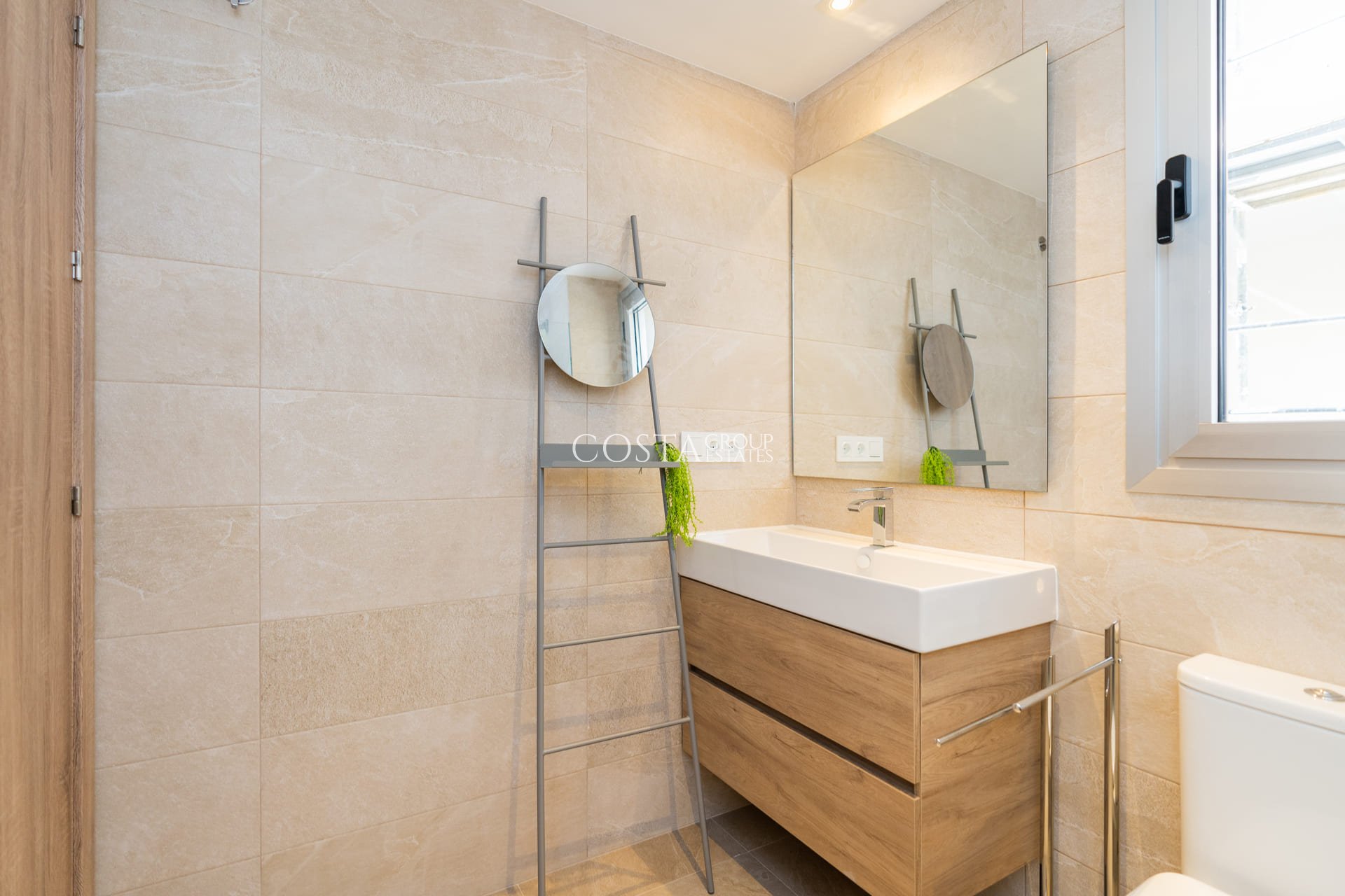 Nowy budynek - Apartments -
Estepona