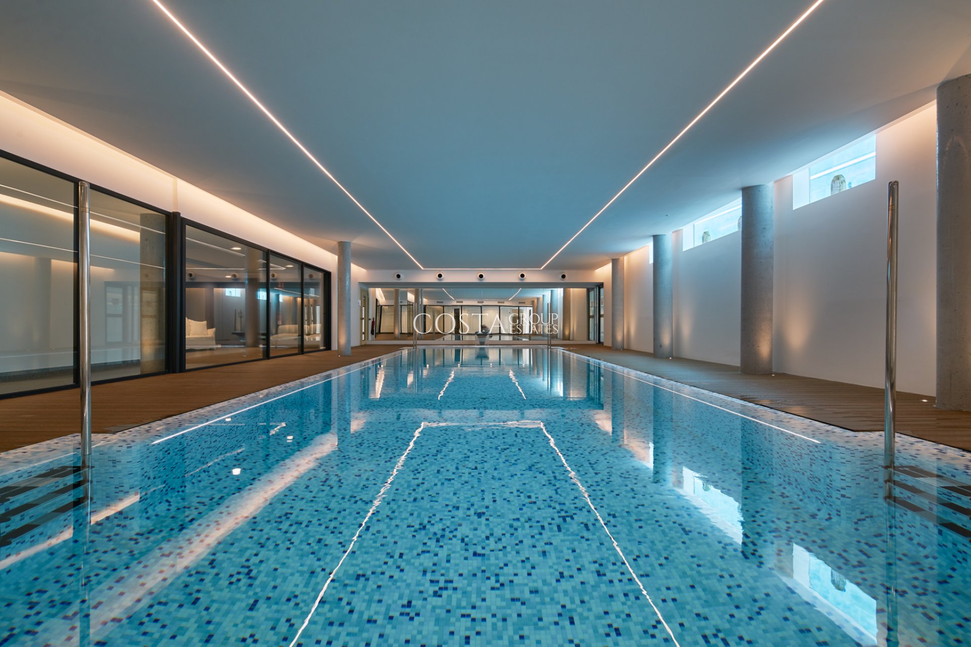 Nowy budynek - Apartments -
Estepona