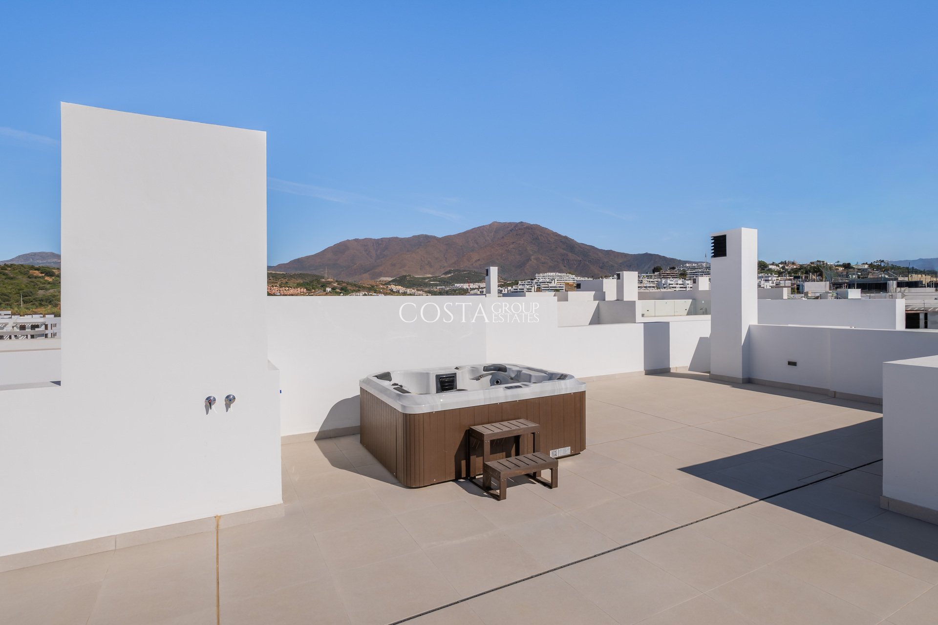 Nowy budynek - Apartments -
Estepona