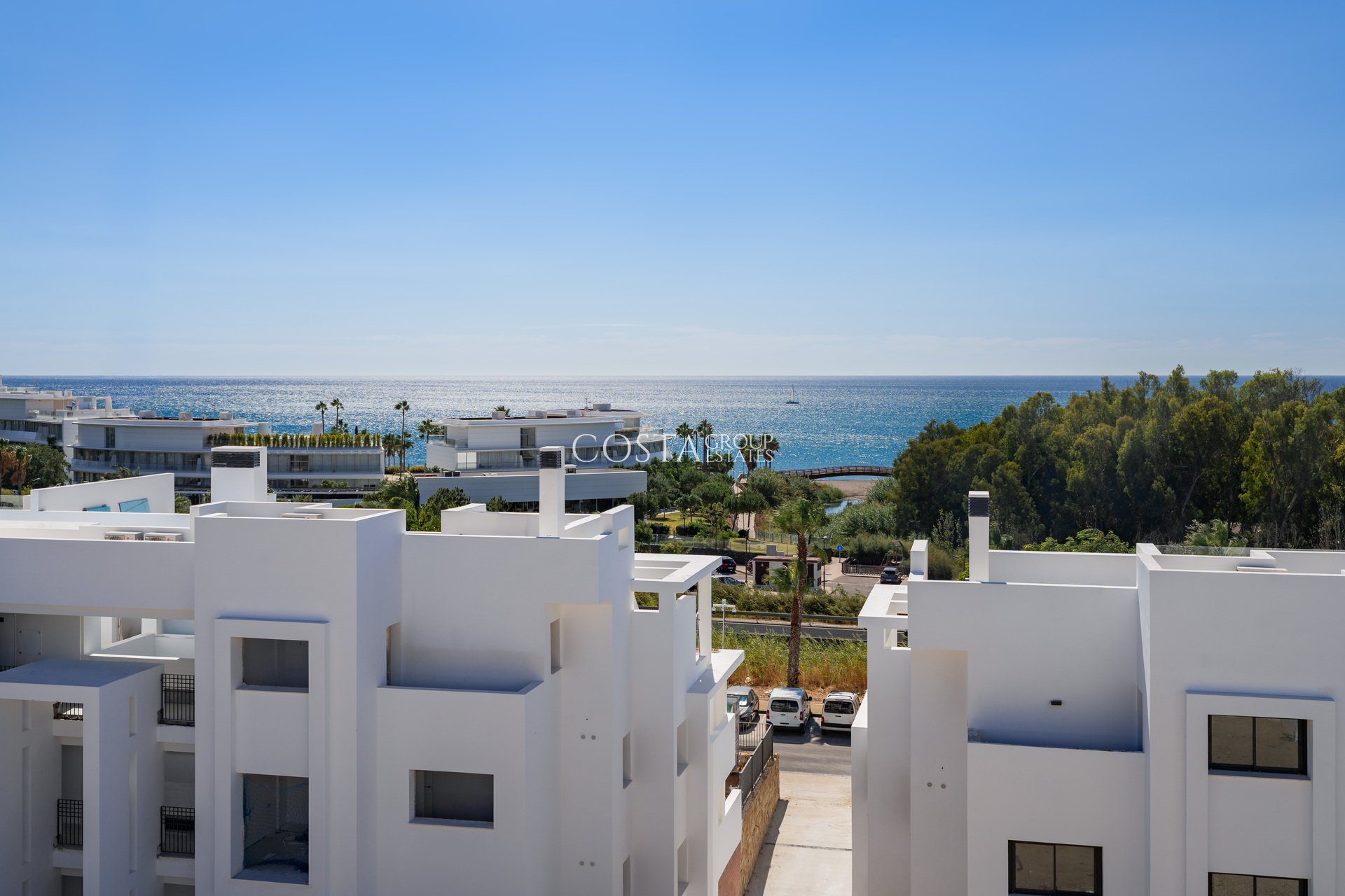 Nowy budynek - Apartments -
Estepona