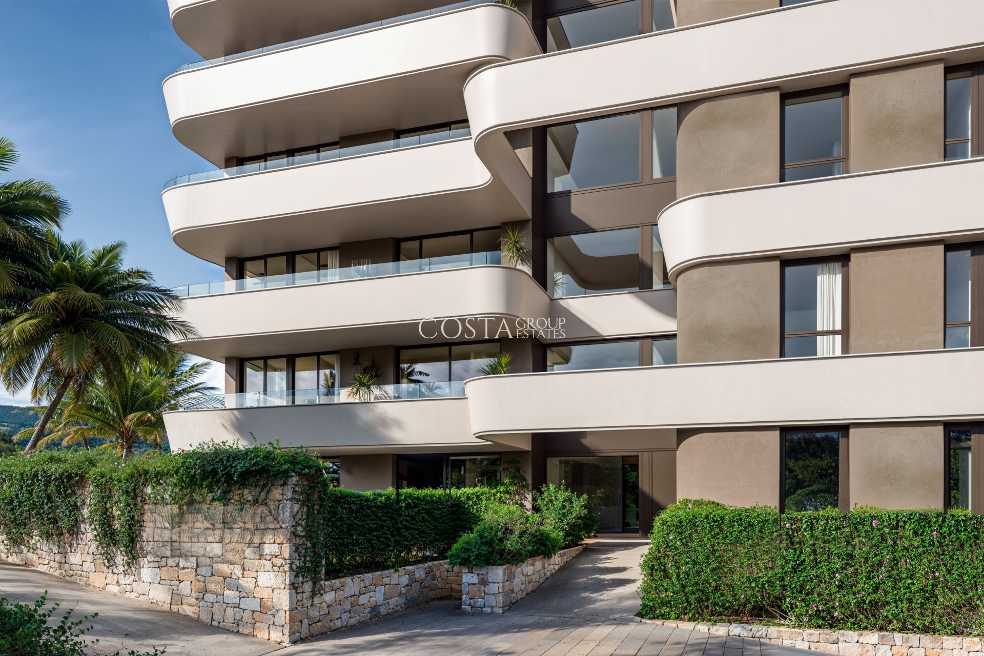 Nowy budynek - Apartments -
Estepona