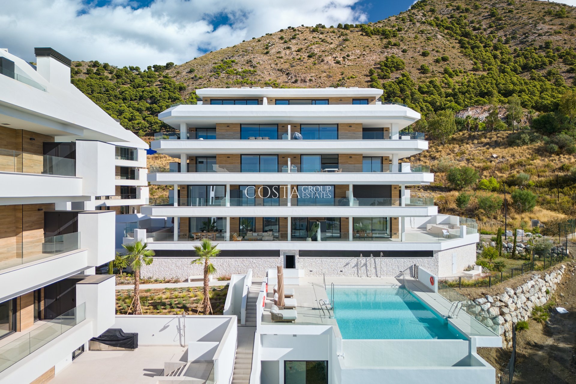 Nowy budynek - Apartments -
Fuengirola