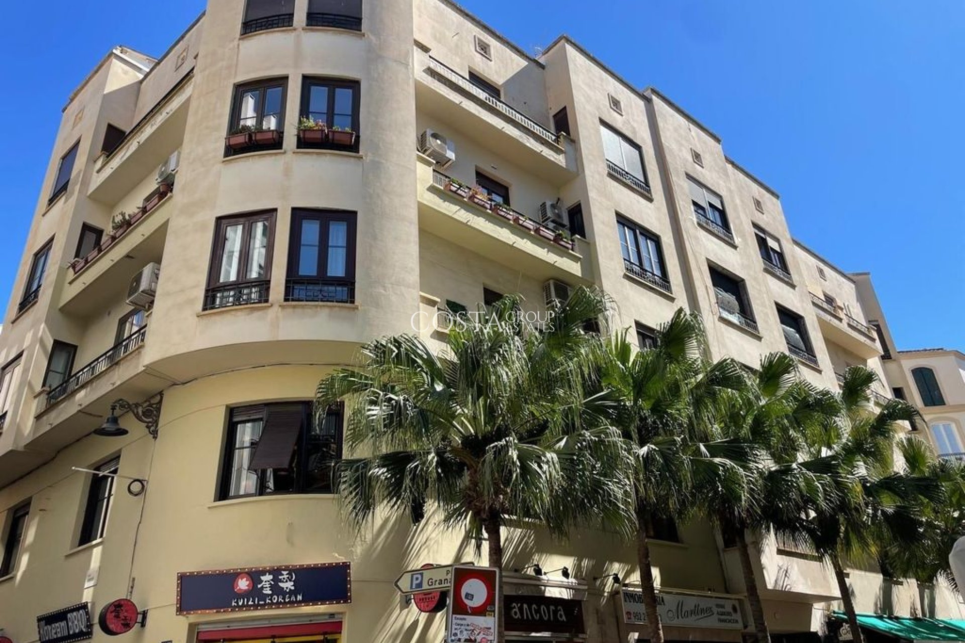 Nowy budynek - Apartments -
Málaga