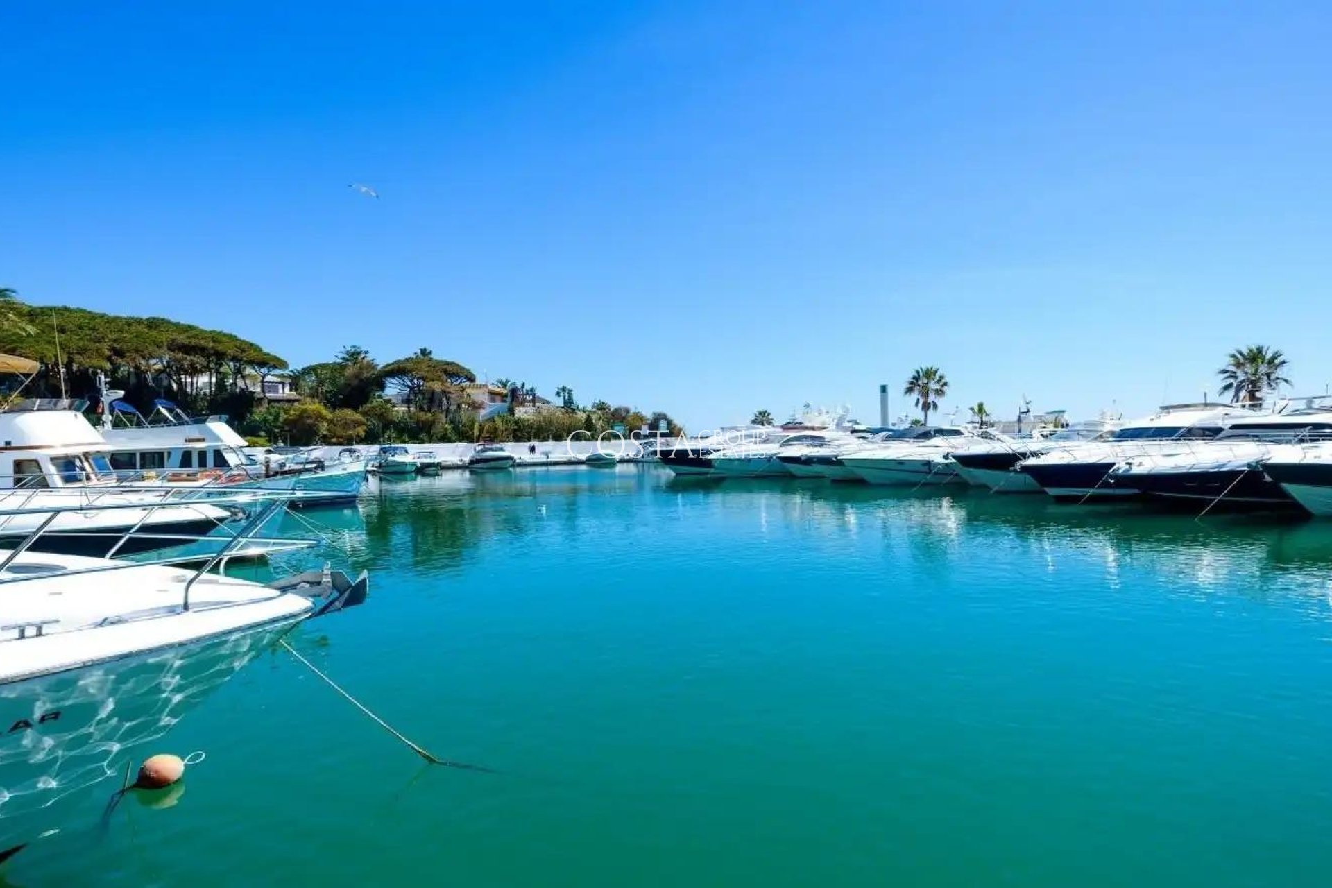 Nowy budynek - Apartments -
Marbella - Cabopino Golf