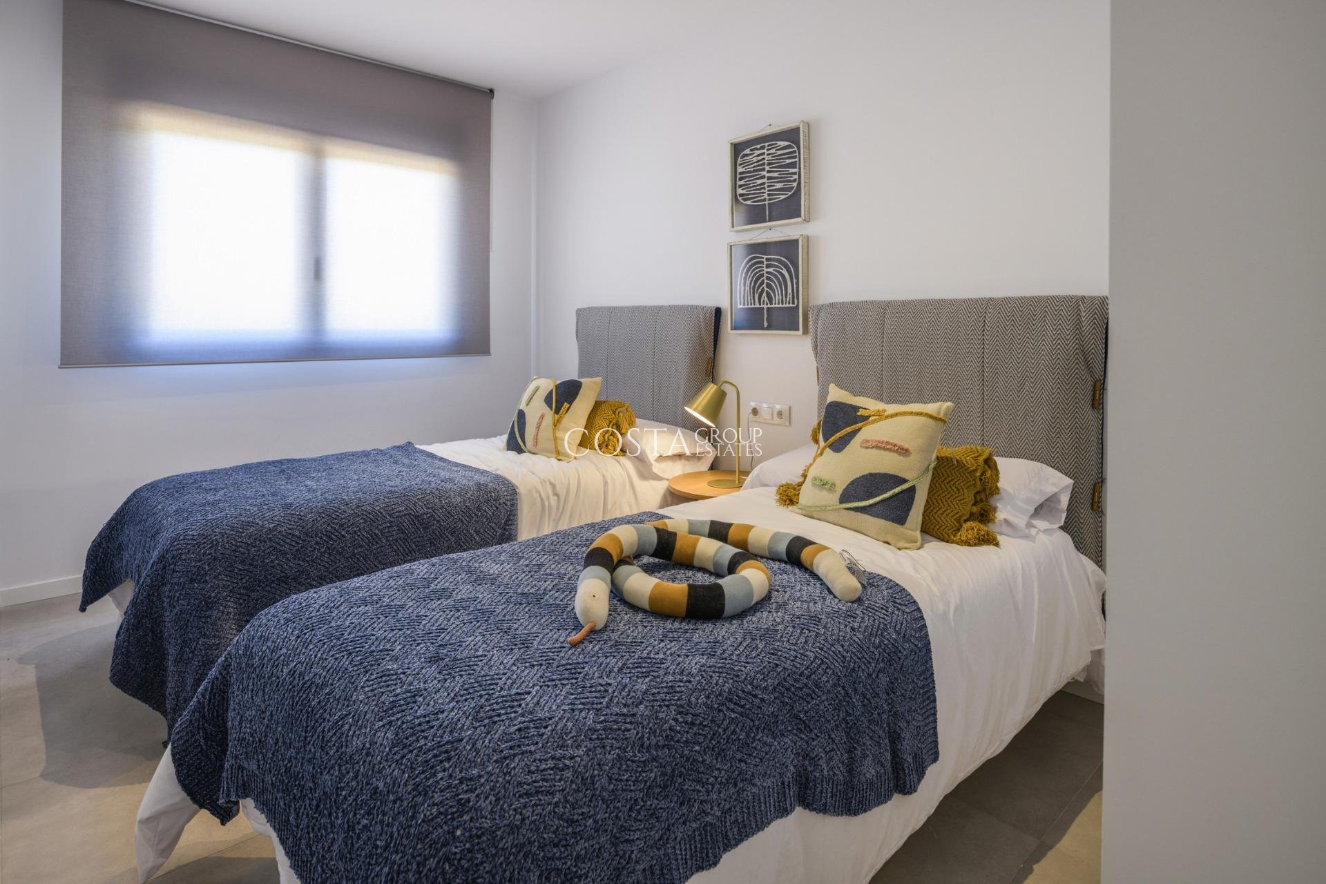 Nowy budynek - Apartments -
Orihuela Costa - Campoamor