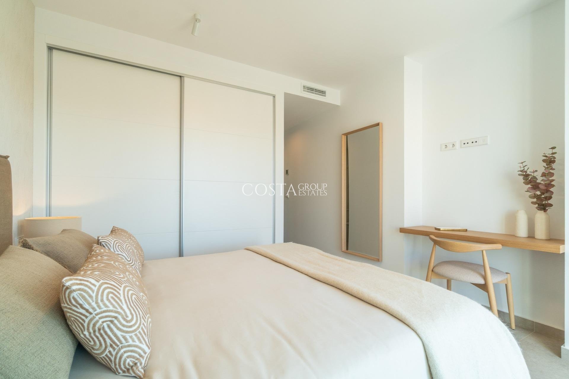 Nowy budynek - Apartments -
Orihuela Costa - Playa Flamenca