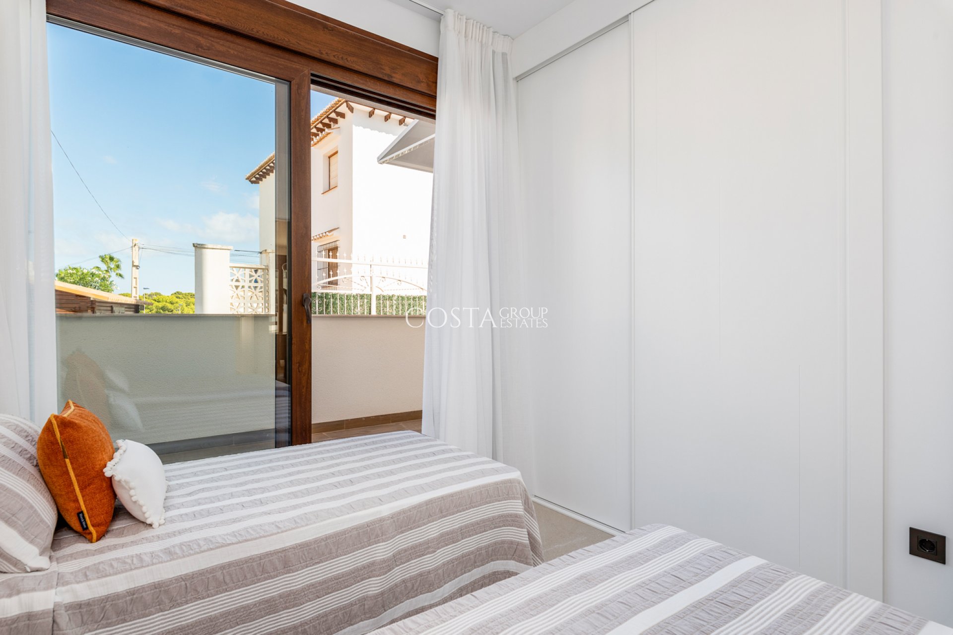 Nowy budynek - Apartments -
Torrevieja