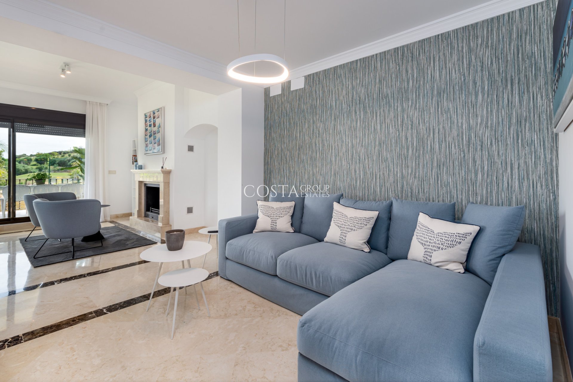 Nowy budynek - detached -
La Gaspara