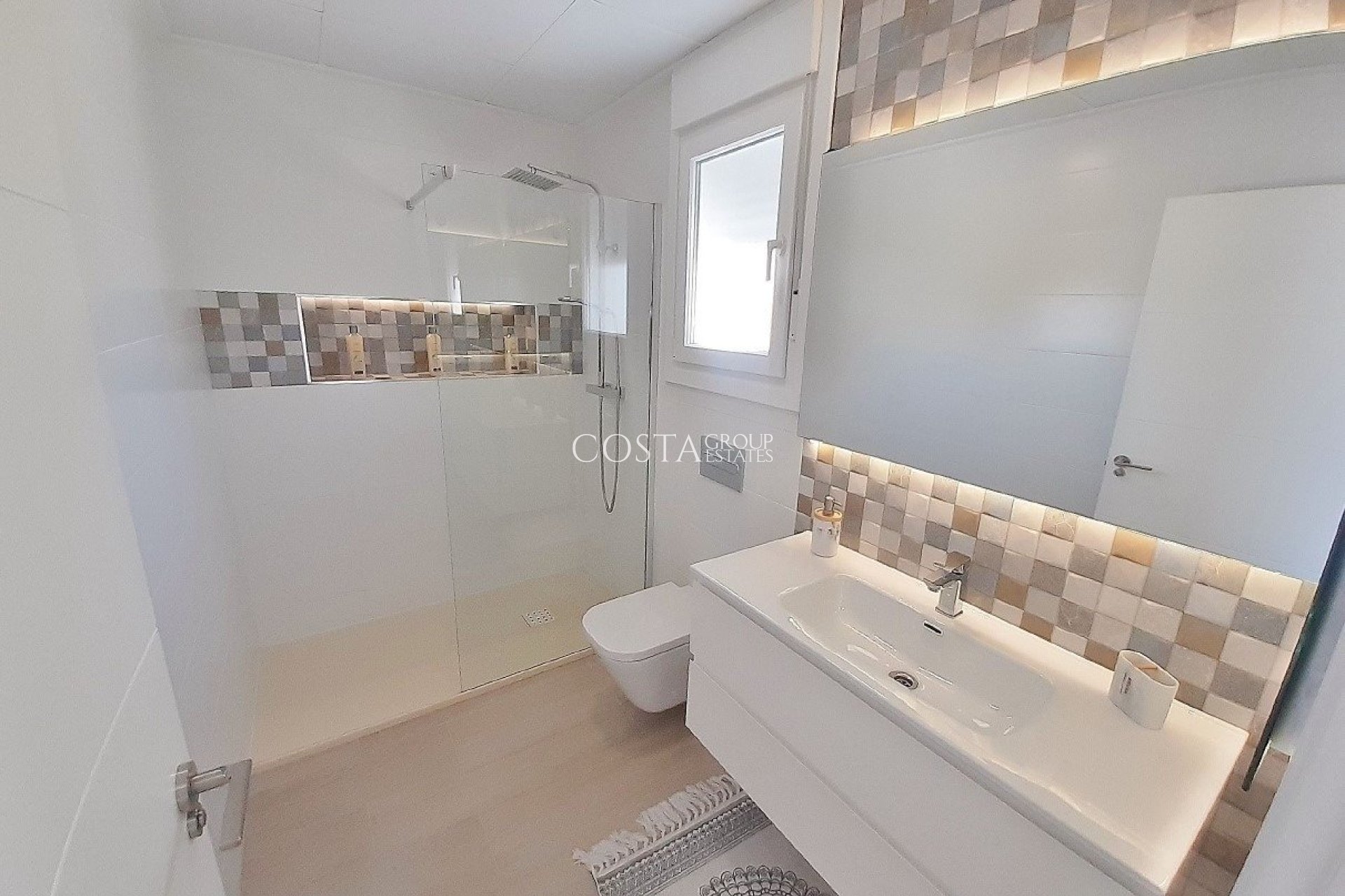 Nowy budynek - Dom -
Avileses