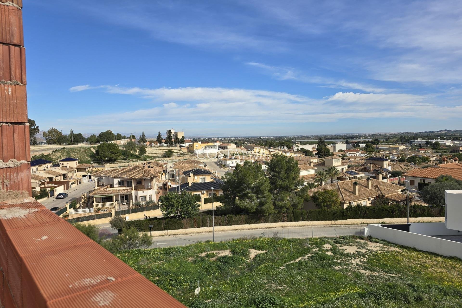 Nowy budynek - Dom -
Bigastro - pueblo