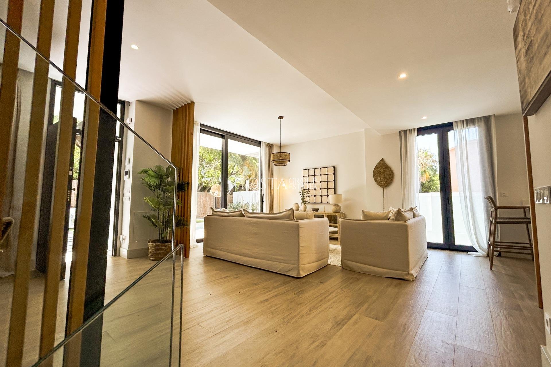 Nowy budynek - Dom -
Málaga - El Limonar