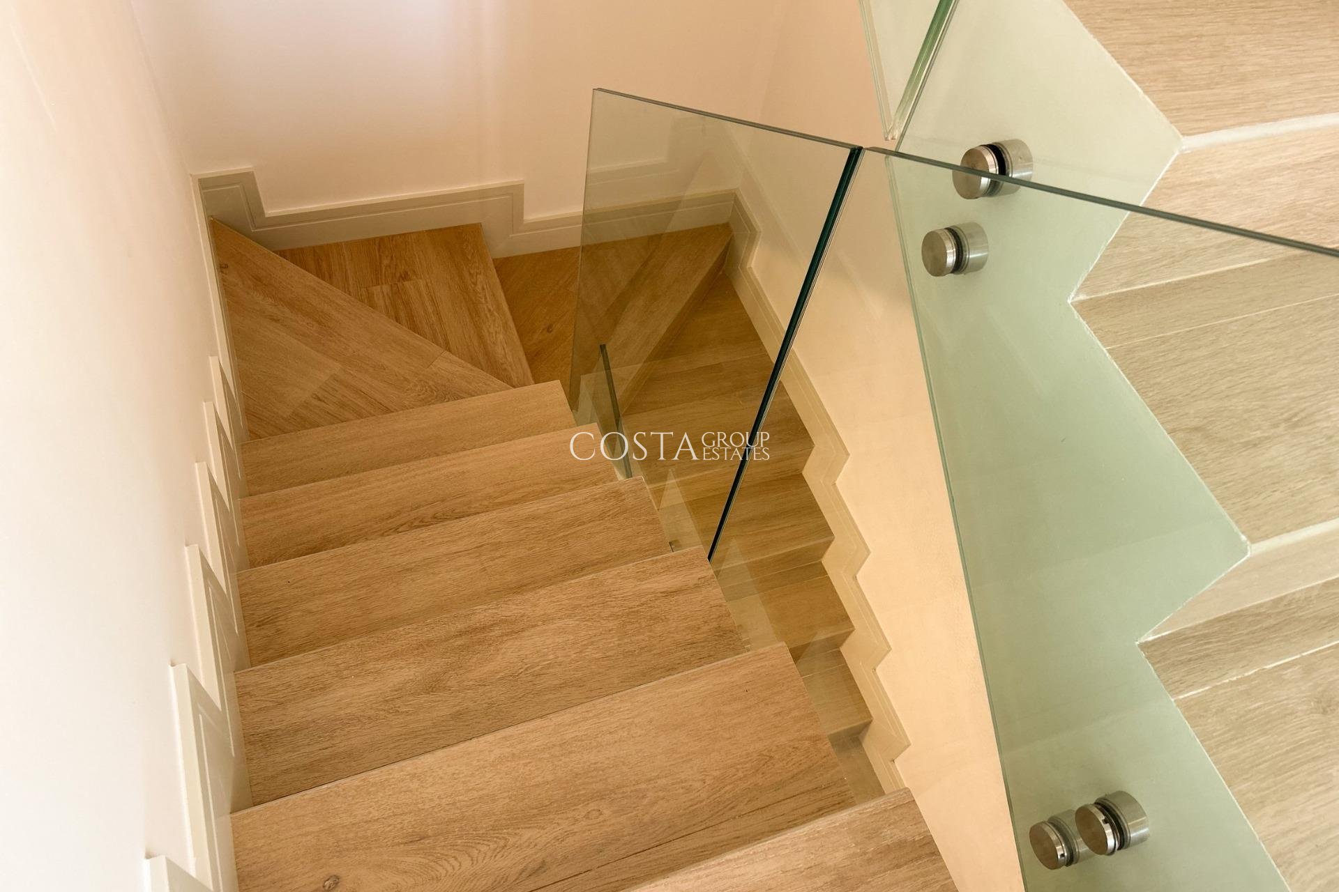 Nowy budynek - Dom -
Málaga - El Limonar