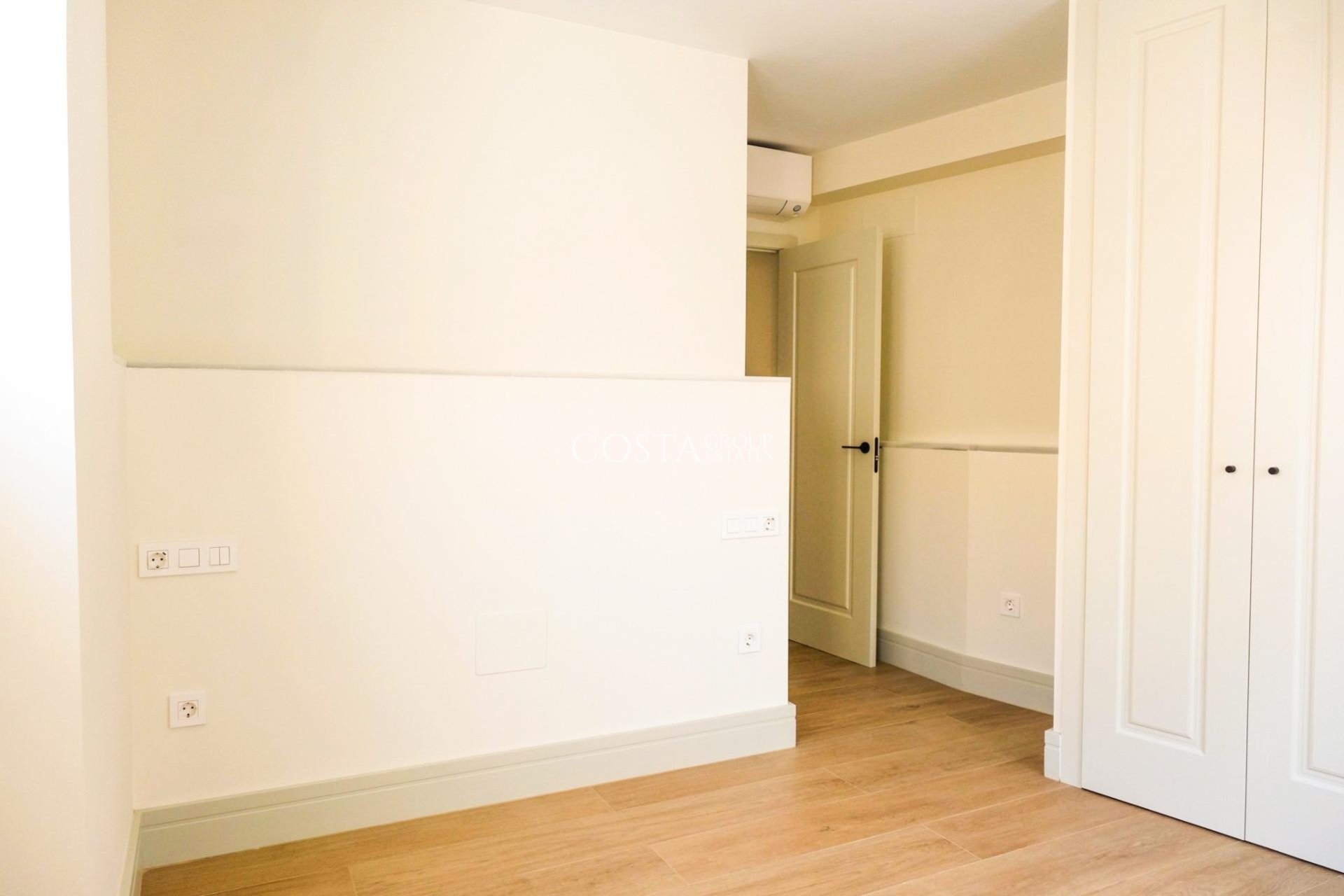 Nowy budynek - Dom -
Málaga - Playa de la Malagueta