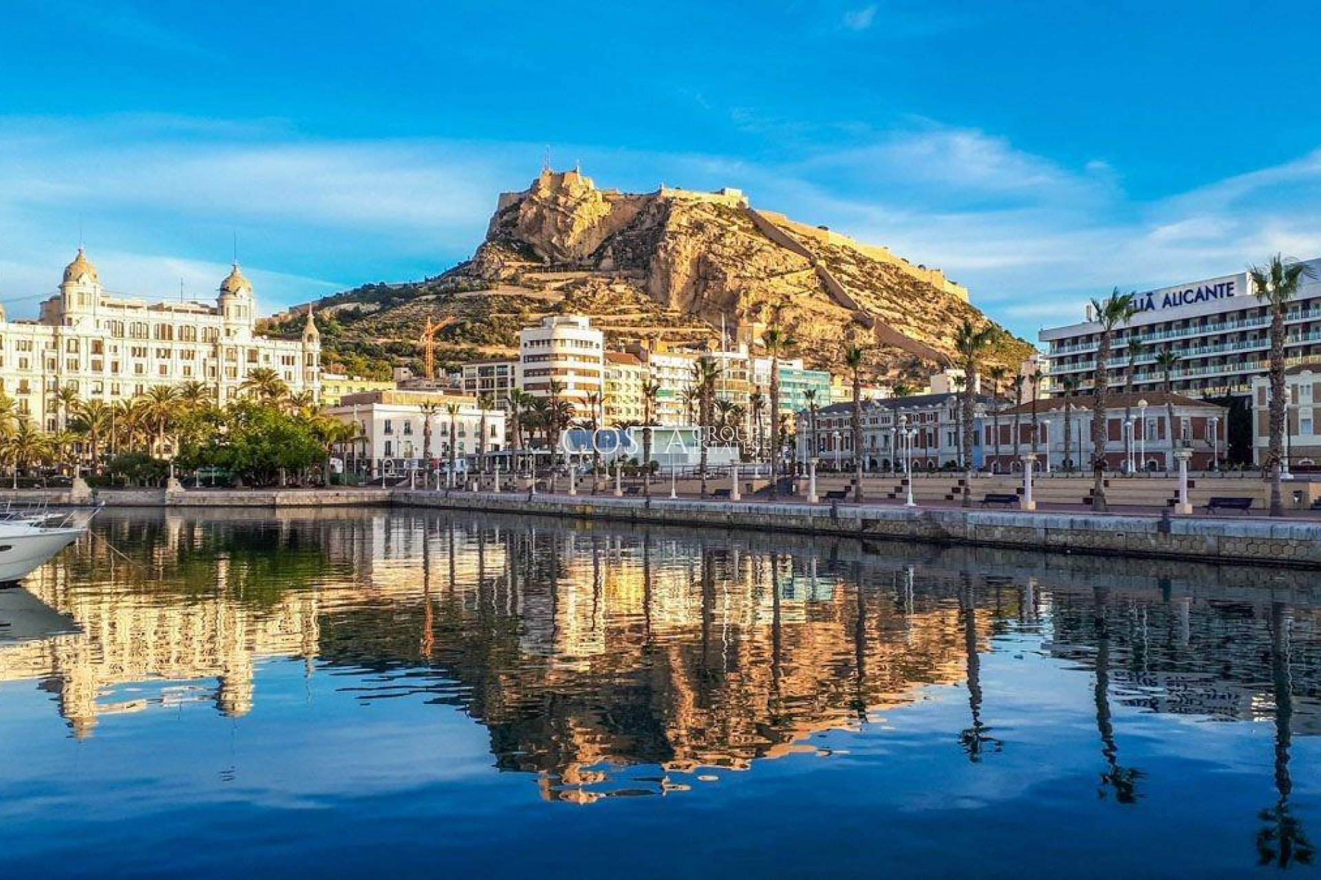 Nowy budynek - Ground floor apartment -
Alicante - Centro