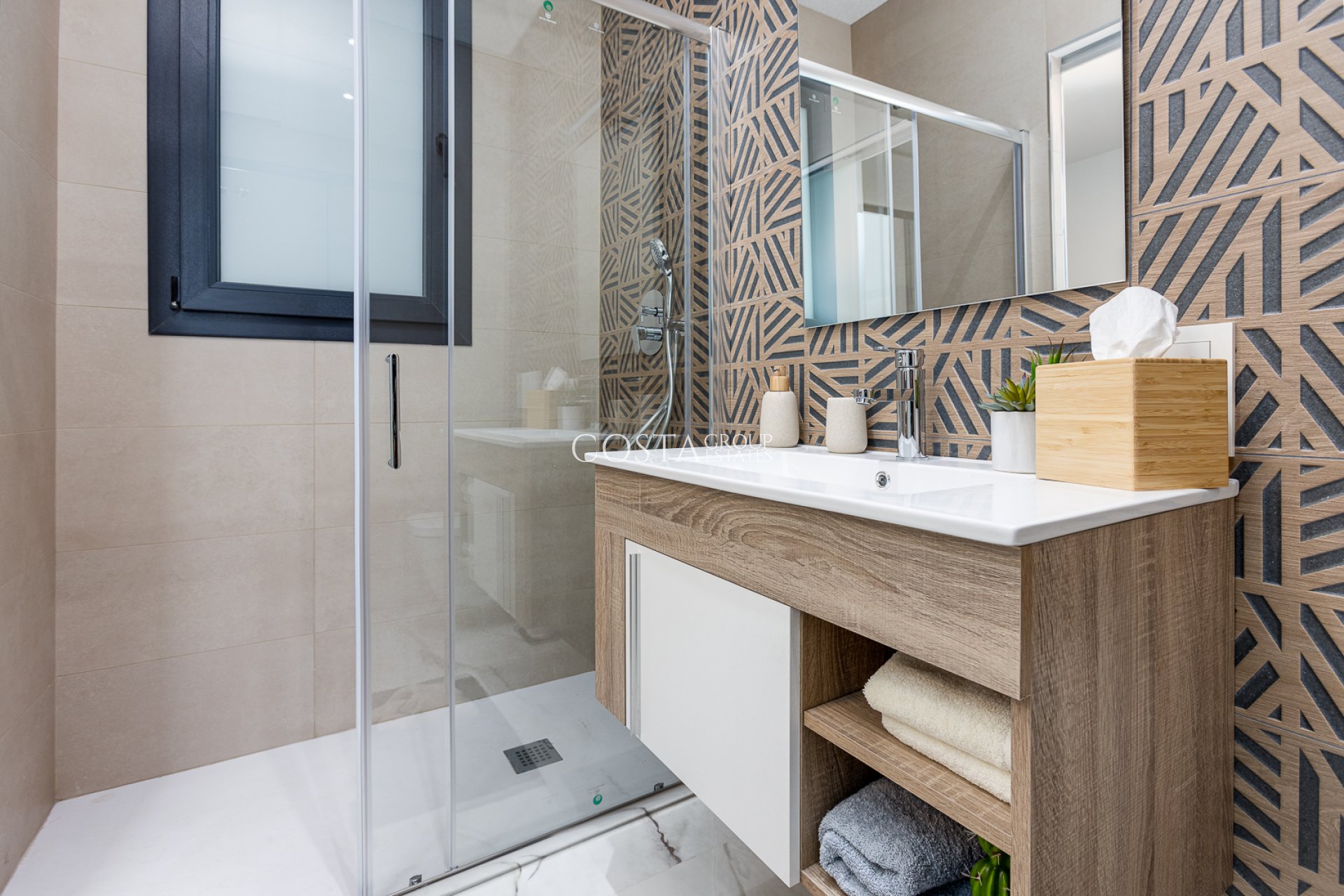 Nowy budynek - ground-floor -
Torrevieja