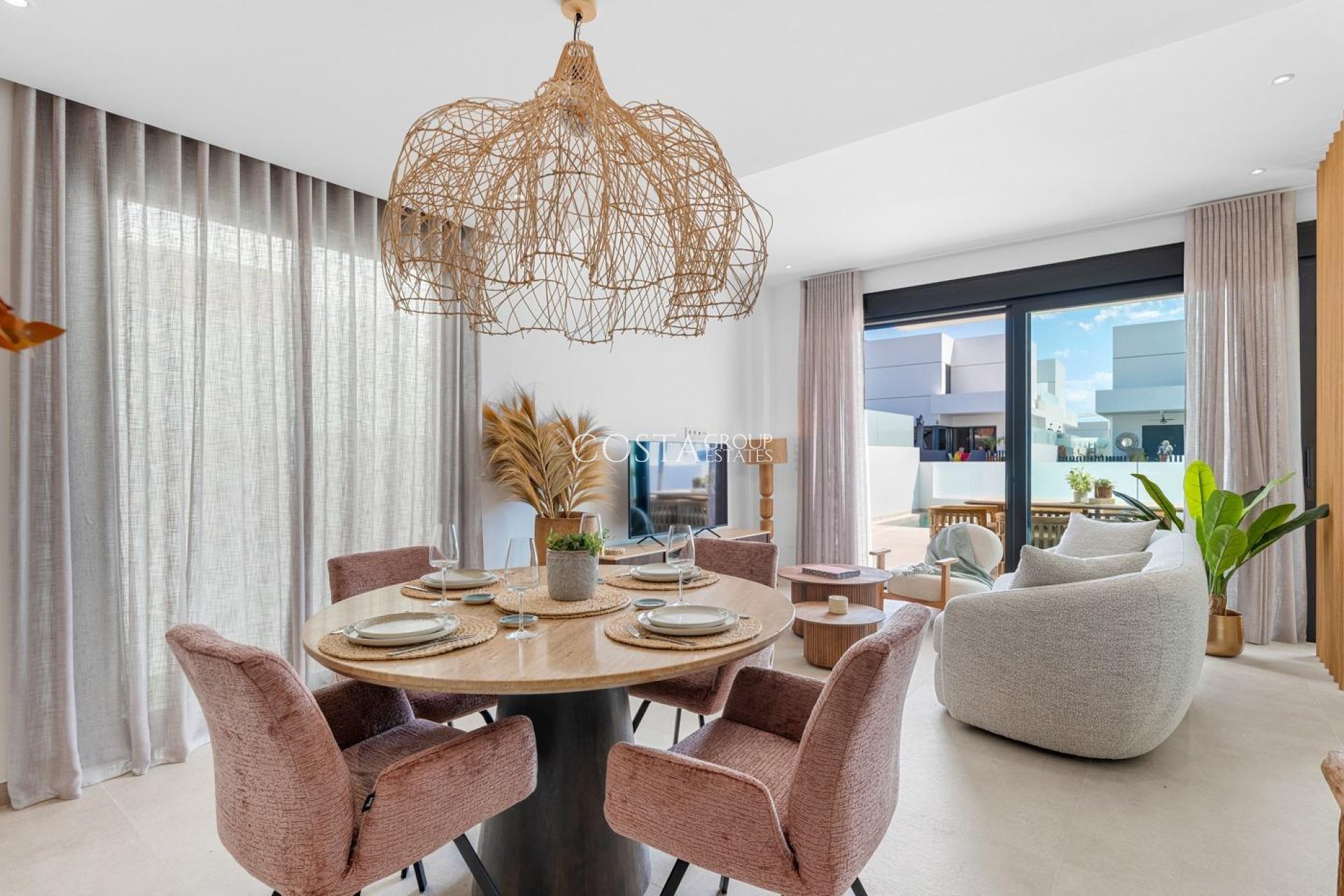 Nowy budynek - Semidetached -
Dolores - Sector 3