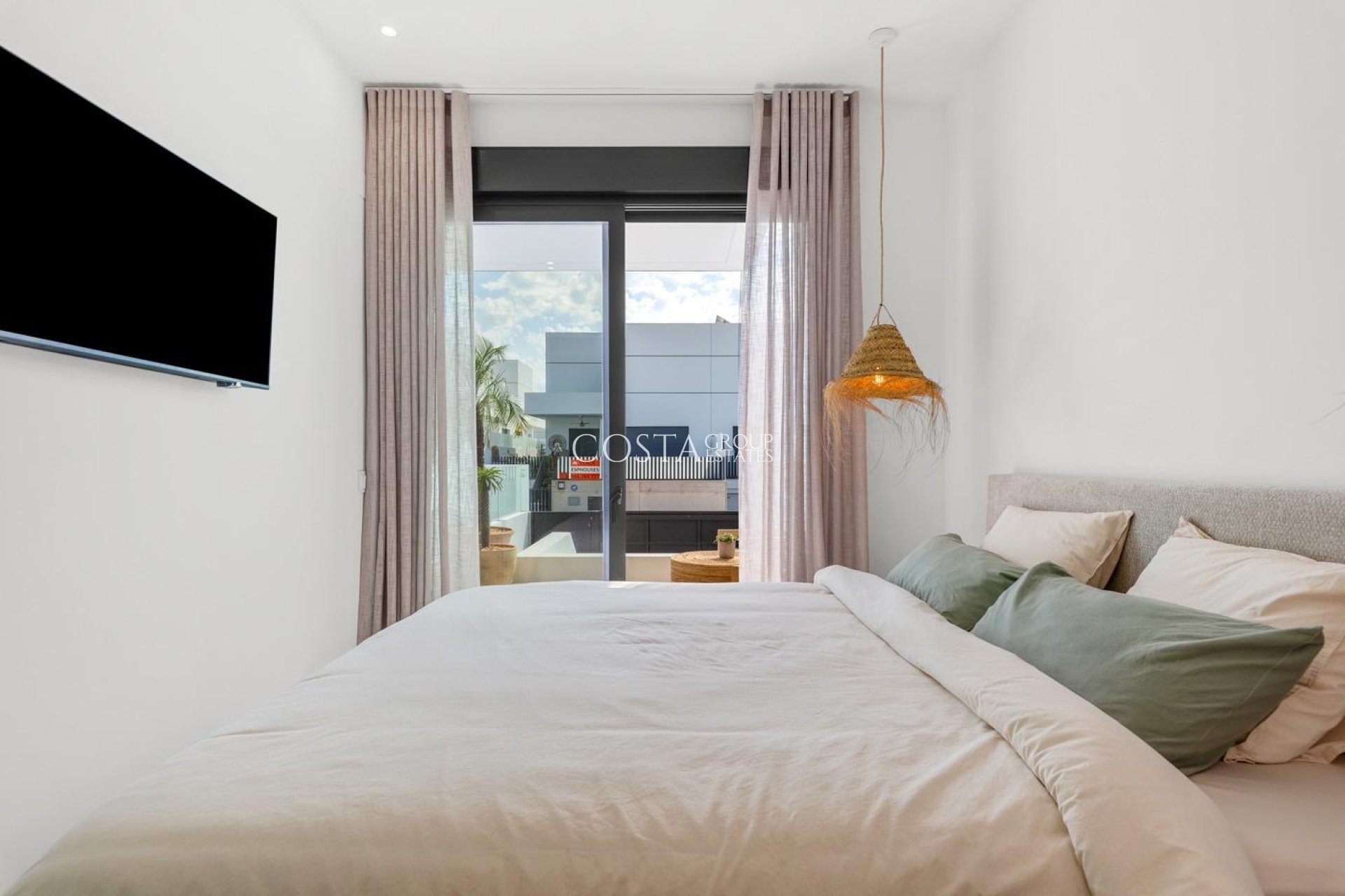 Nowy budynek - Semidetached -
Dolores - Sector 3