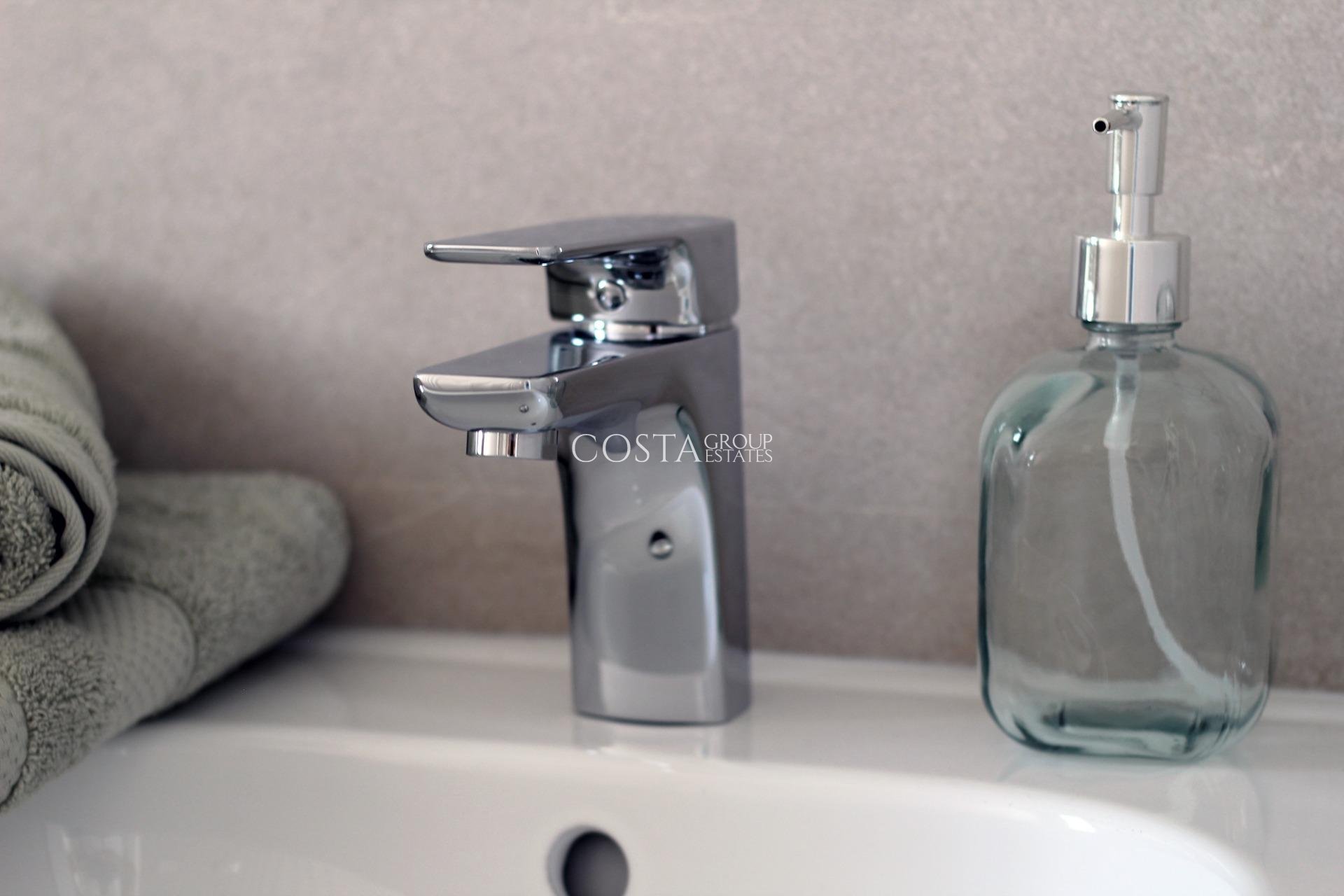Nowy budynek - Semidetached -
Pilar de la Horadada - parque Andromeda
