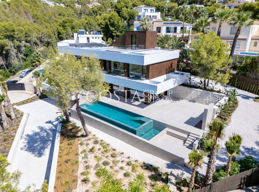 Nowy budynek - Willa -
Altea