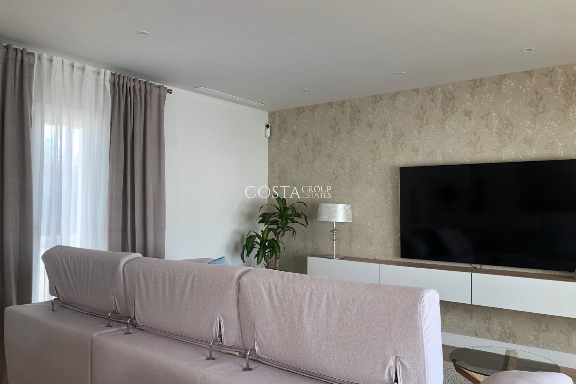 Nowy budynek - Willa -
Aspe - urbanizaciones