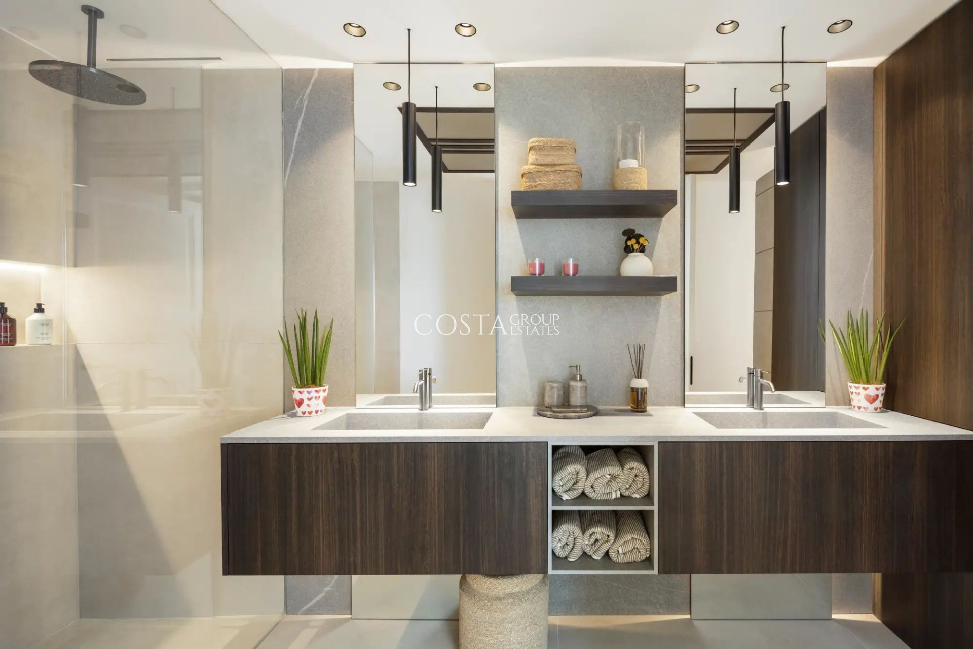 Nowy budynek - Willa -
Benahavís