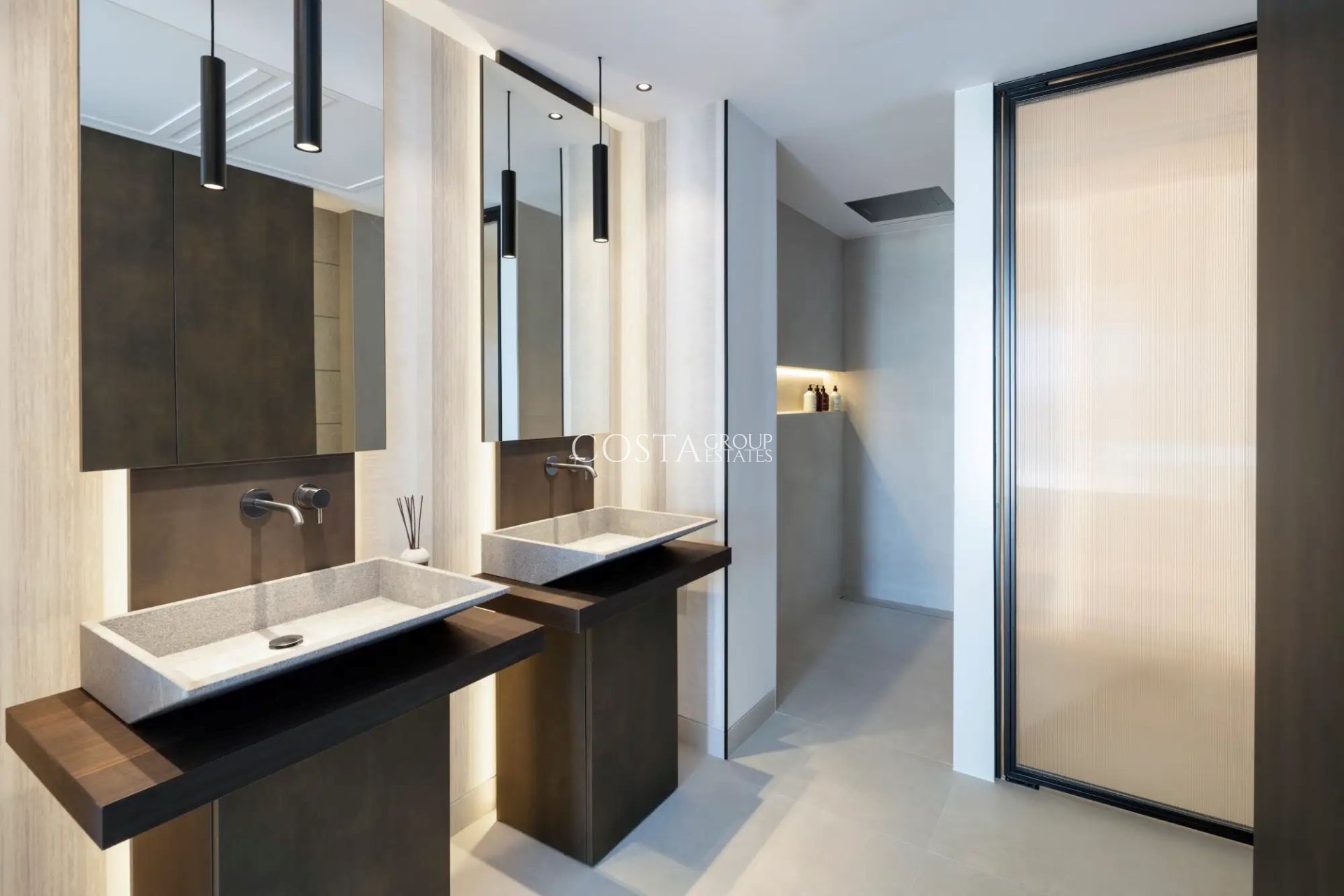 Nowy budynek - Willa -
Benahavís