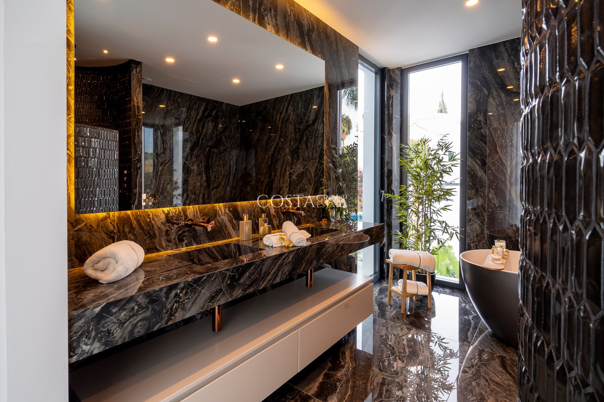 Nowy budynek - Willa -
Benahavís