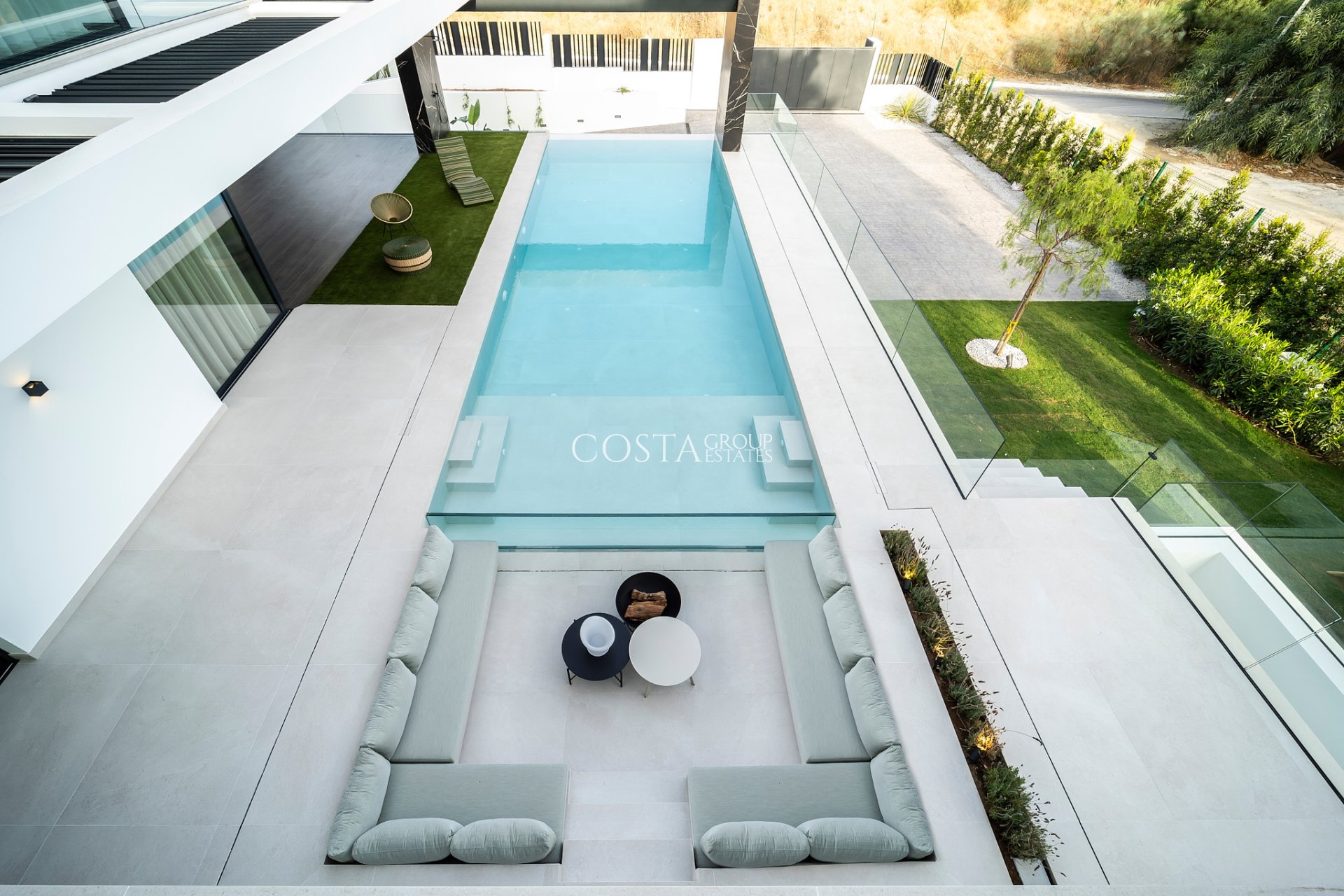 Nowy budynek - Willa -
Benahavís