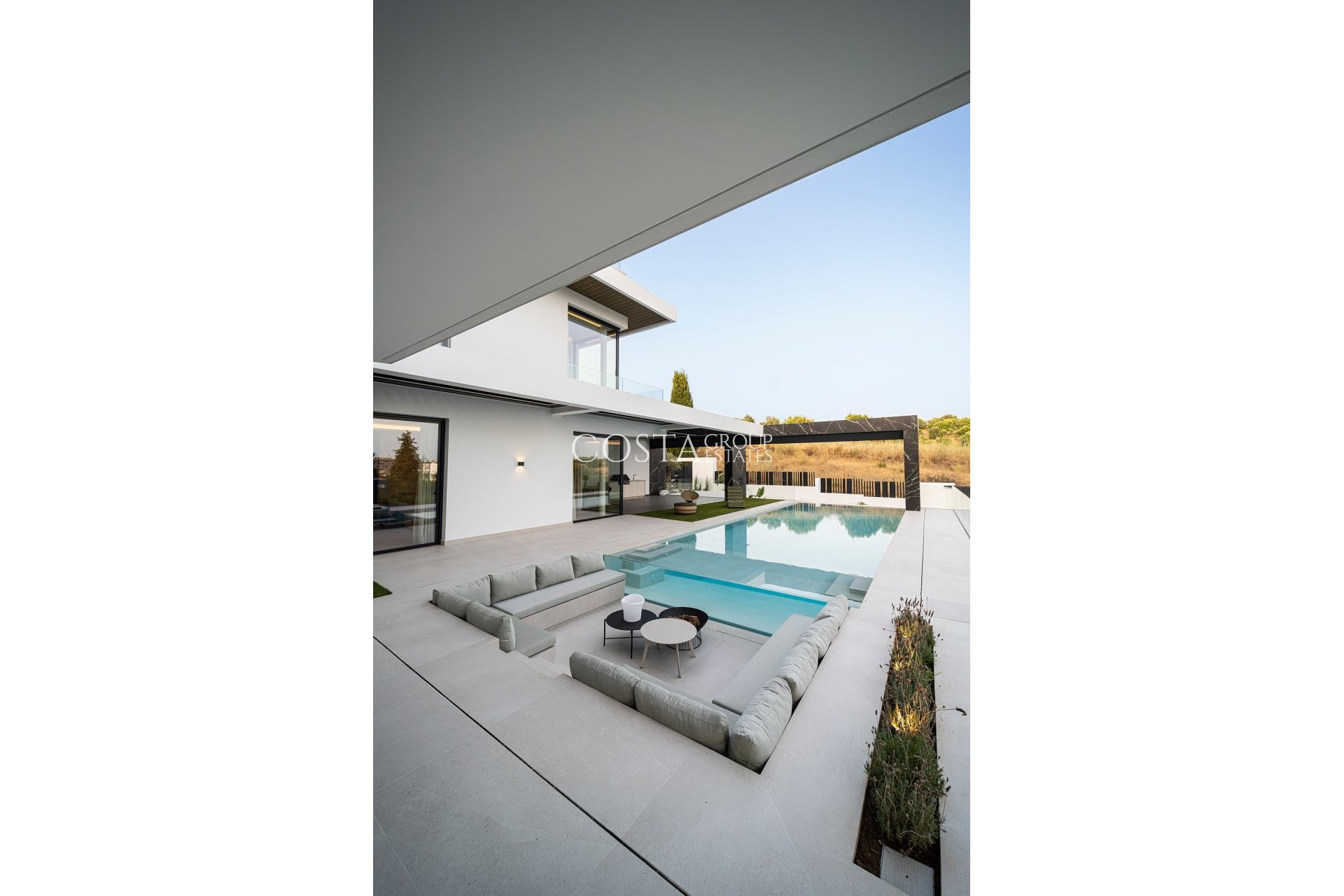 Nowy budynek - Willa -
Benahavís