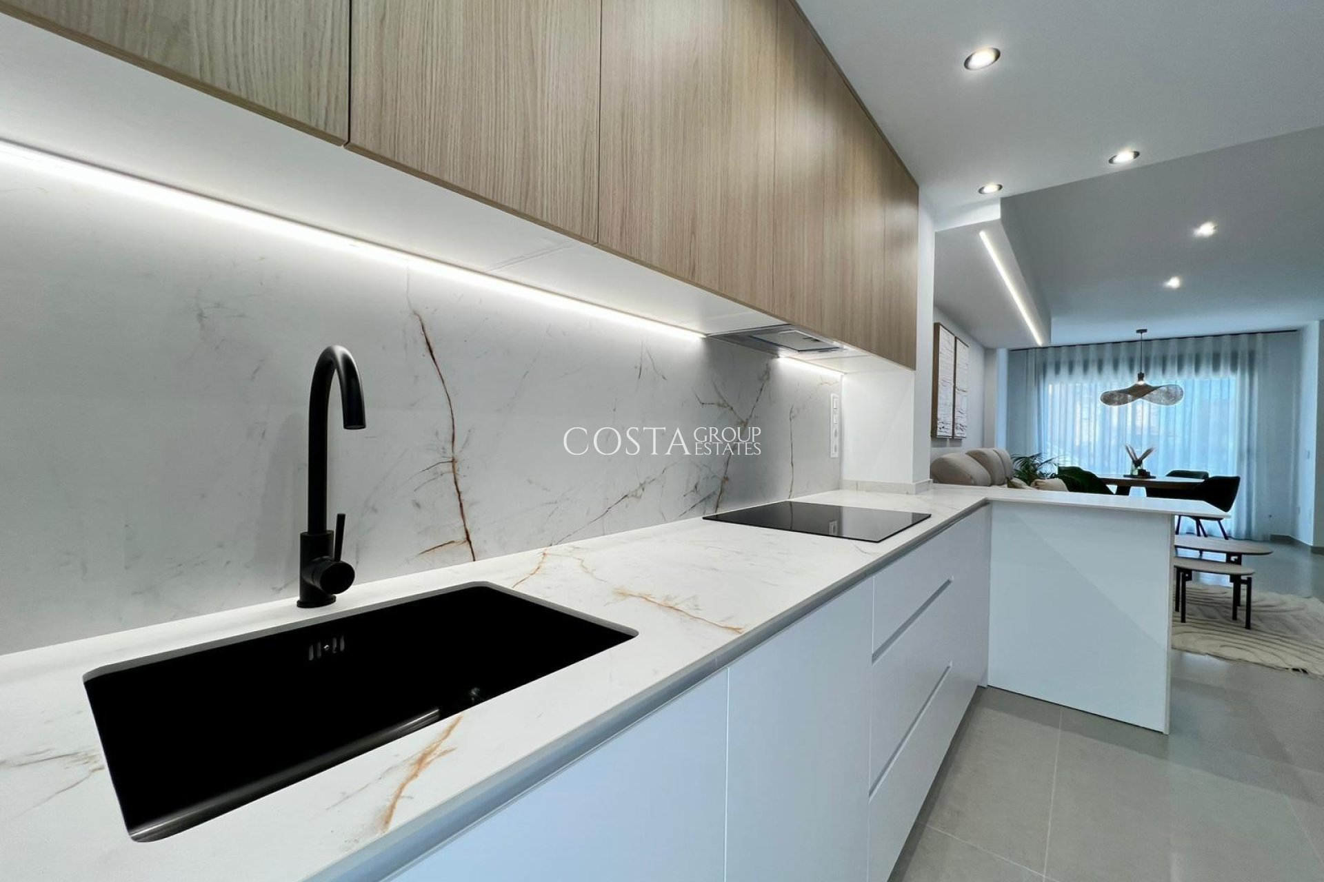 Nowy budynek - Willa -
Benferri - Benfis Park