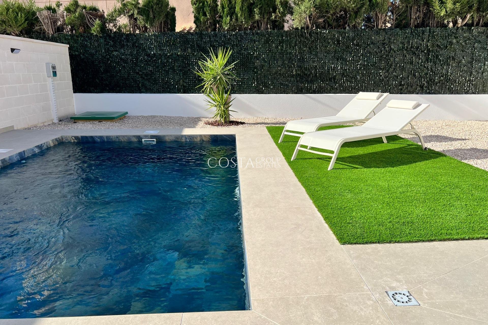 Nowy budynek - Willa -
Benferri - Benfis Park