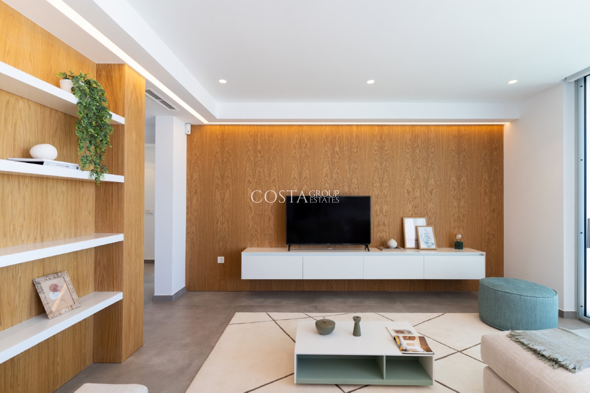 Nowy budynek - Willa -
Benitachell