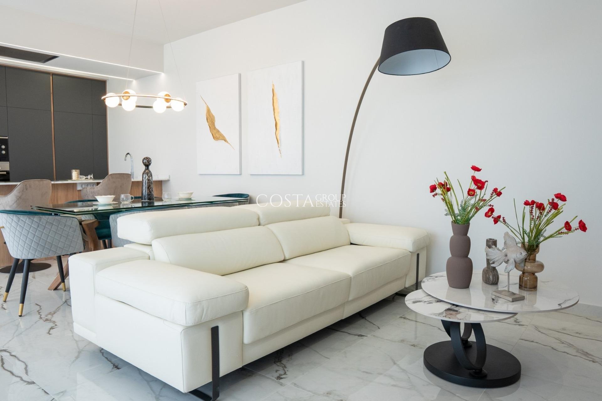 Nowy budynek - Willa -
Ciudad Quesada - Lo Marabú