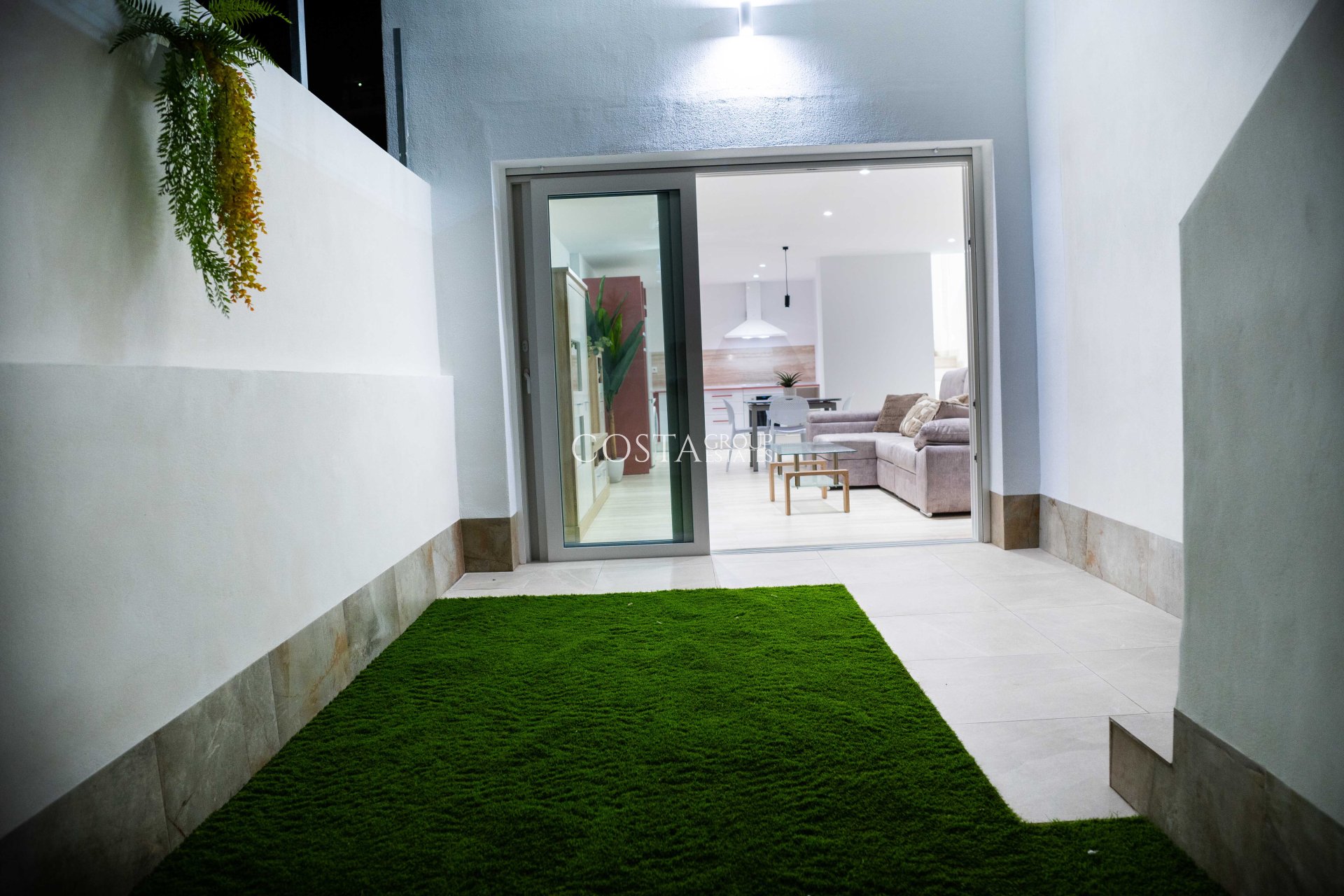 Nowy budynek - Willa -
Ciudad Quesada