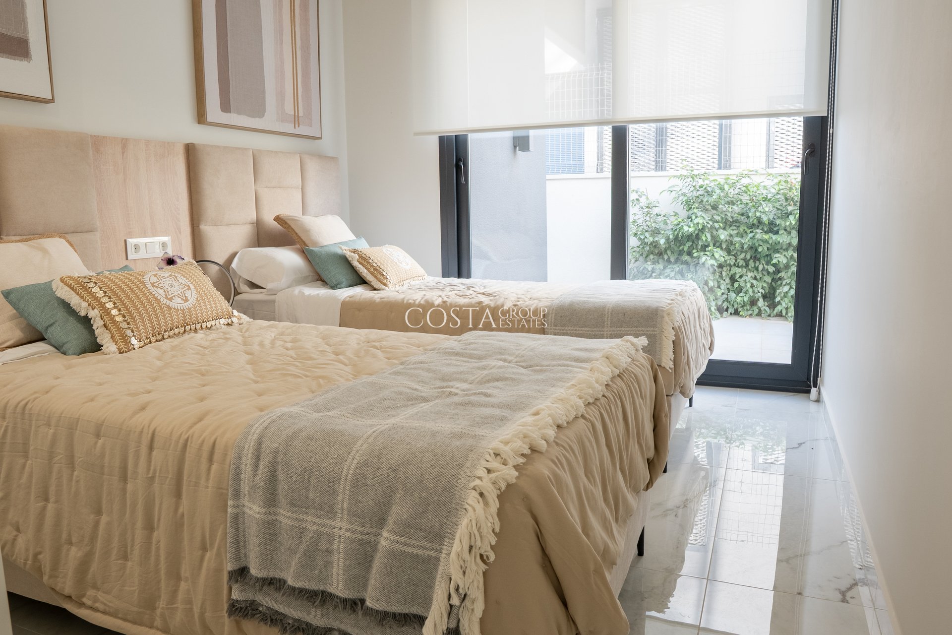 Nowy budynek - Willa -
Ciudad Quesada