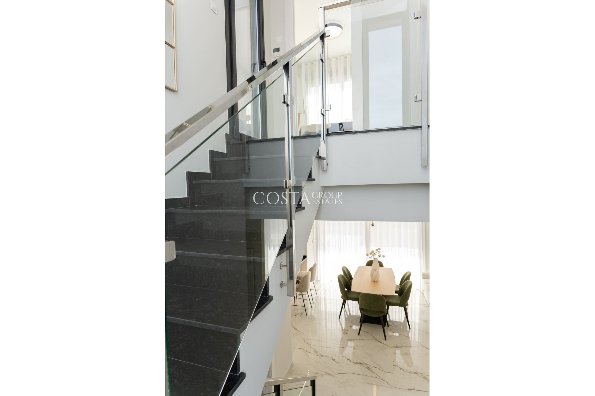 Nowy budynek - Willa -
Ciudad Quesada