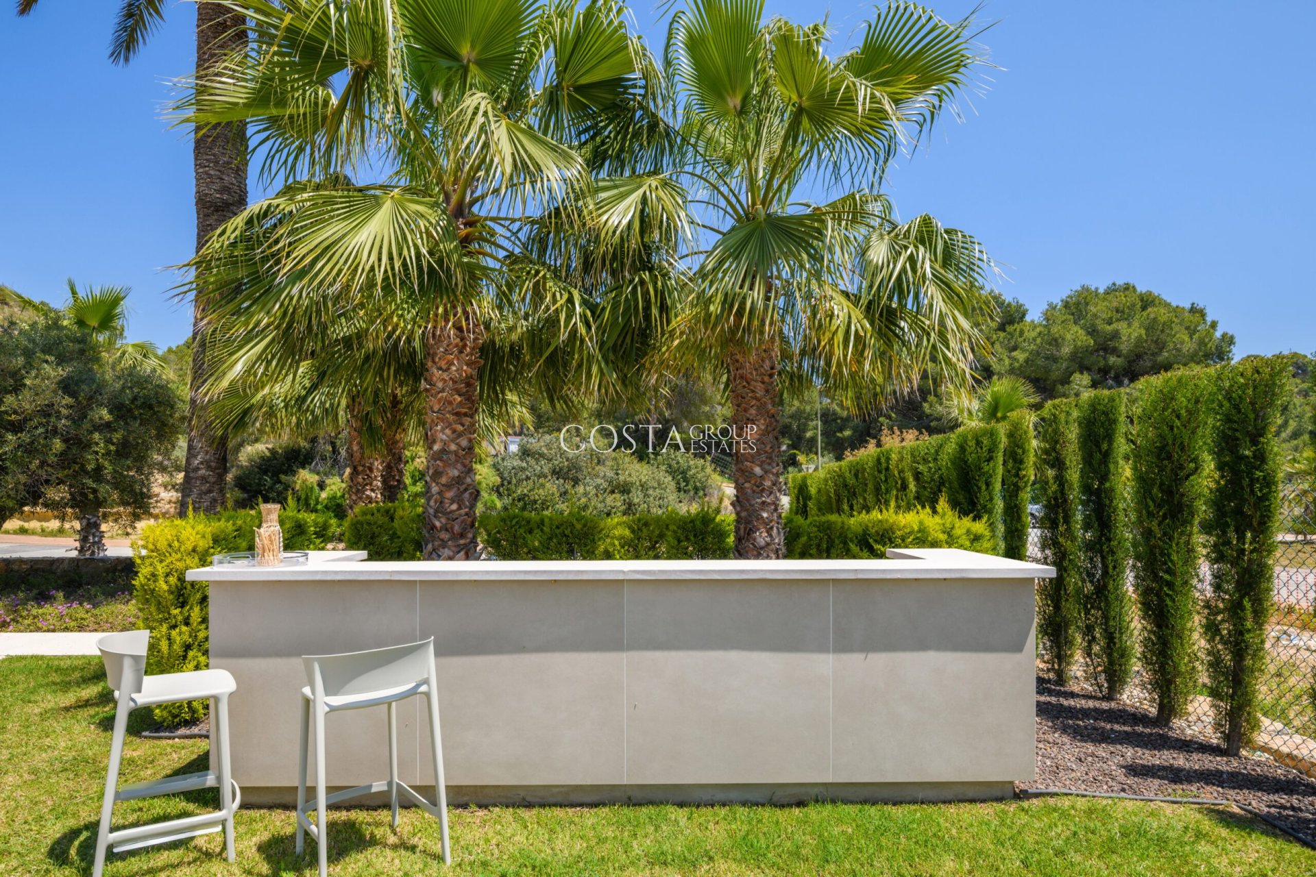 Nowy budynek - Willa -
Dehesa de Campoamor