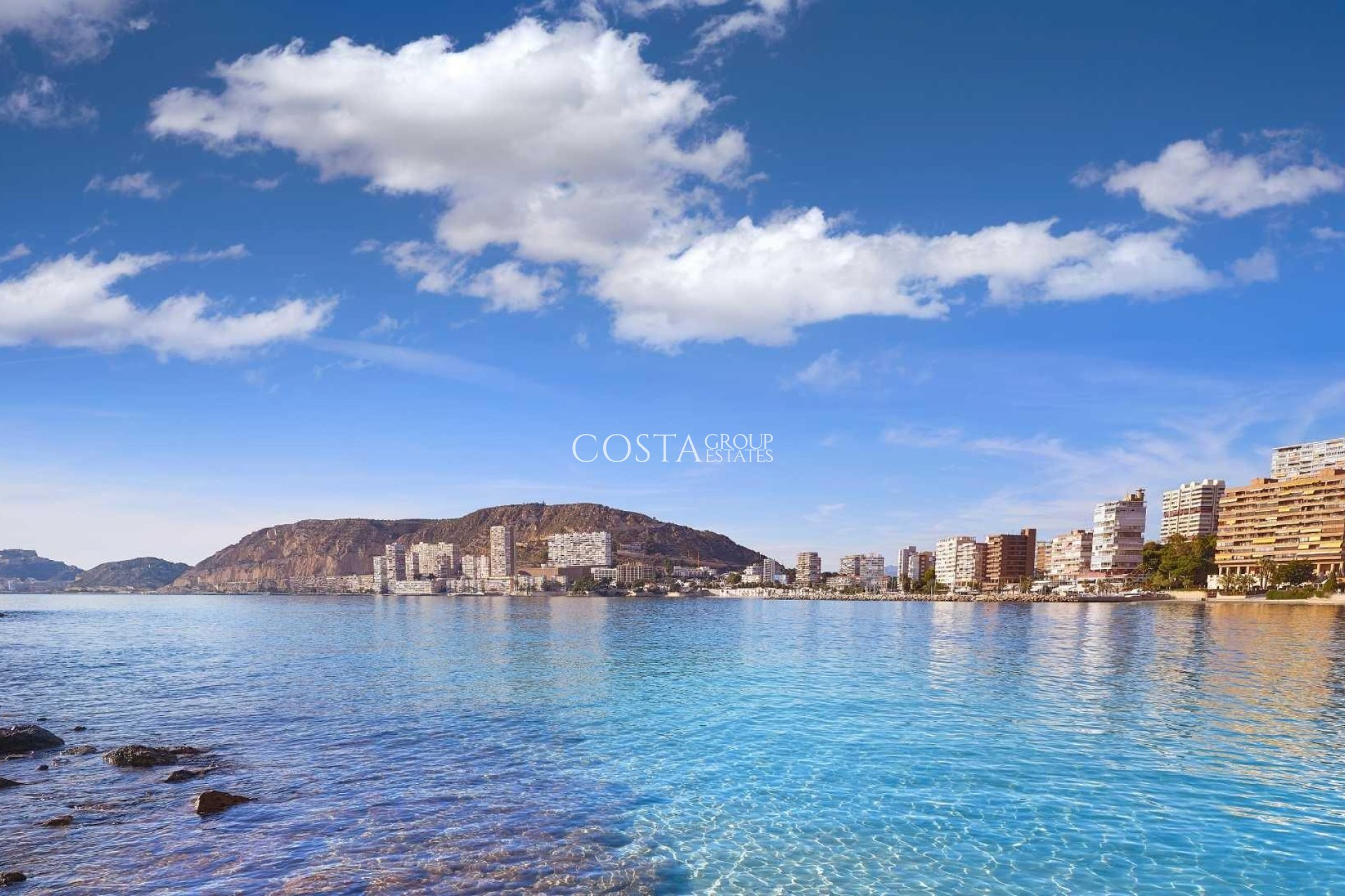 Nowy budynek - Willa -
Els Poblets - Partida Barranquets